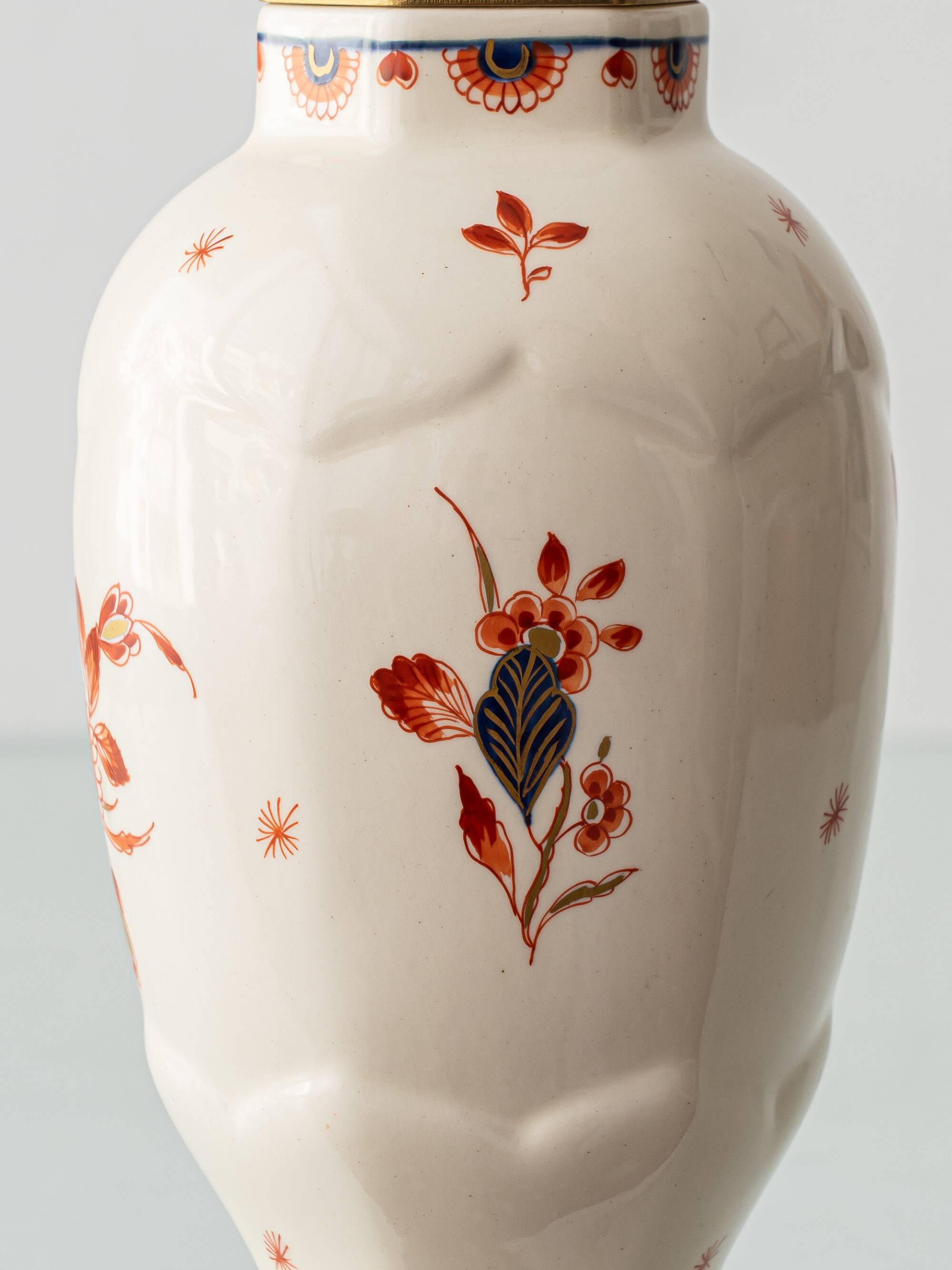 Pair of "Pijnacker" Imari Style Table Lamps from Royal Delft, Hand-Painted with Silk Shades