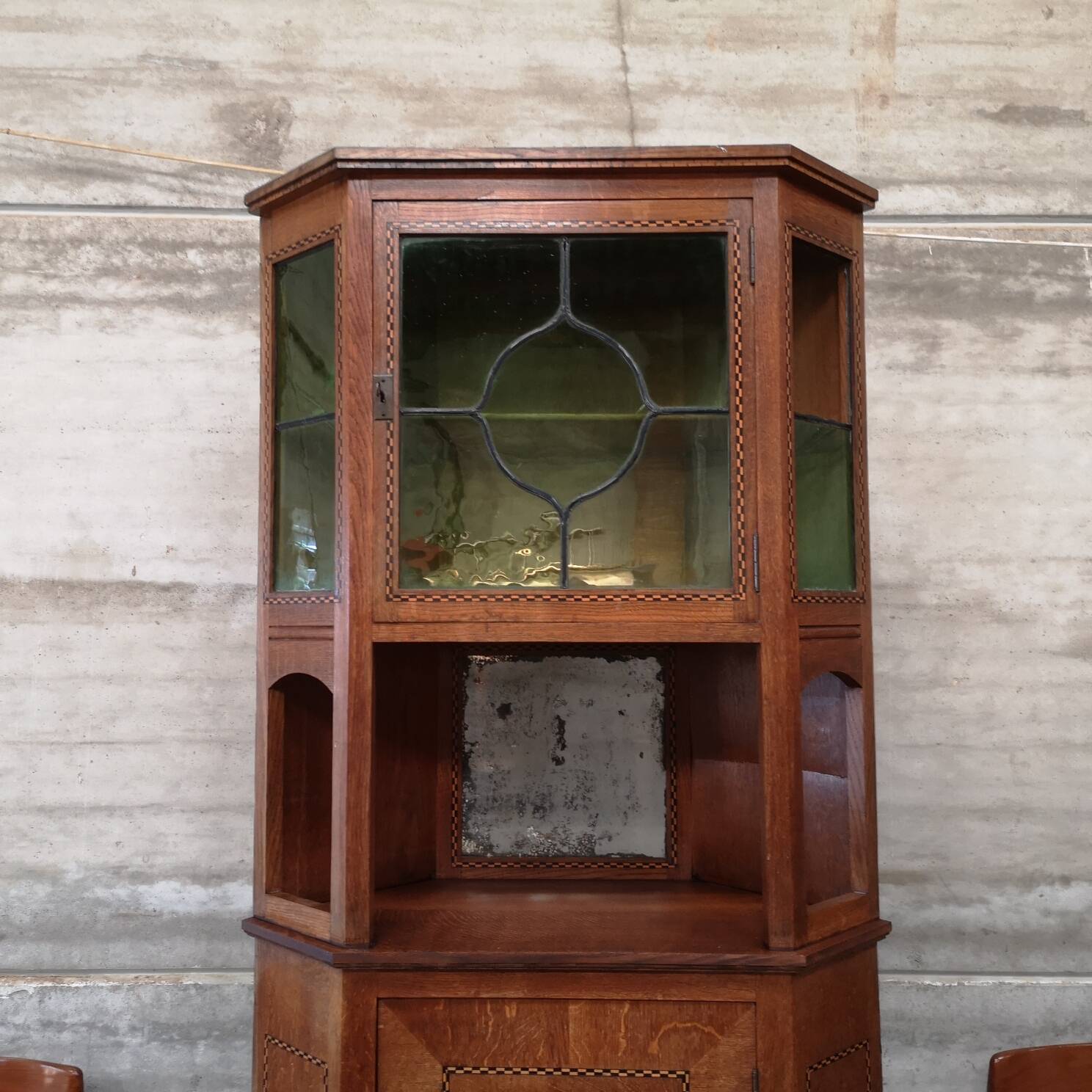 Corner cabinet oak art craft art nouveau 1920