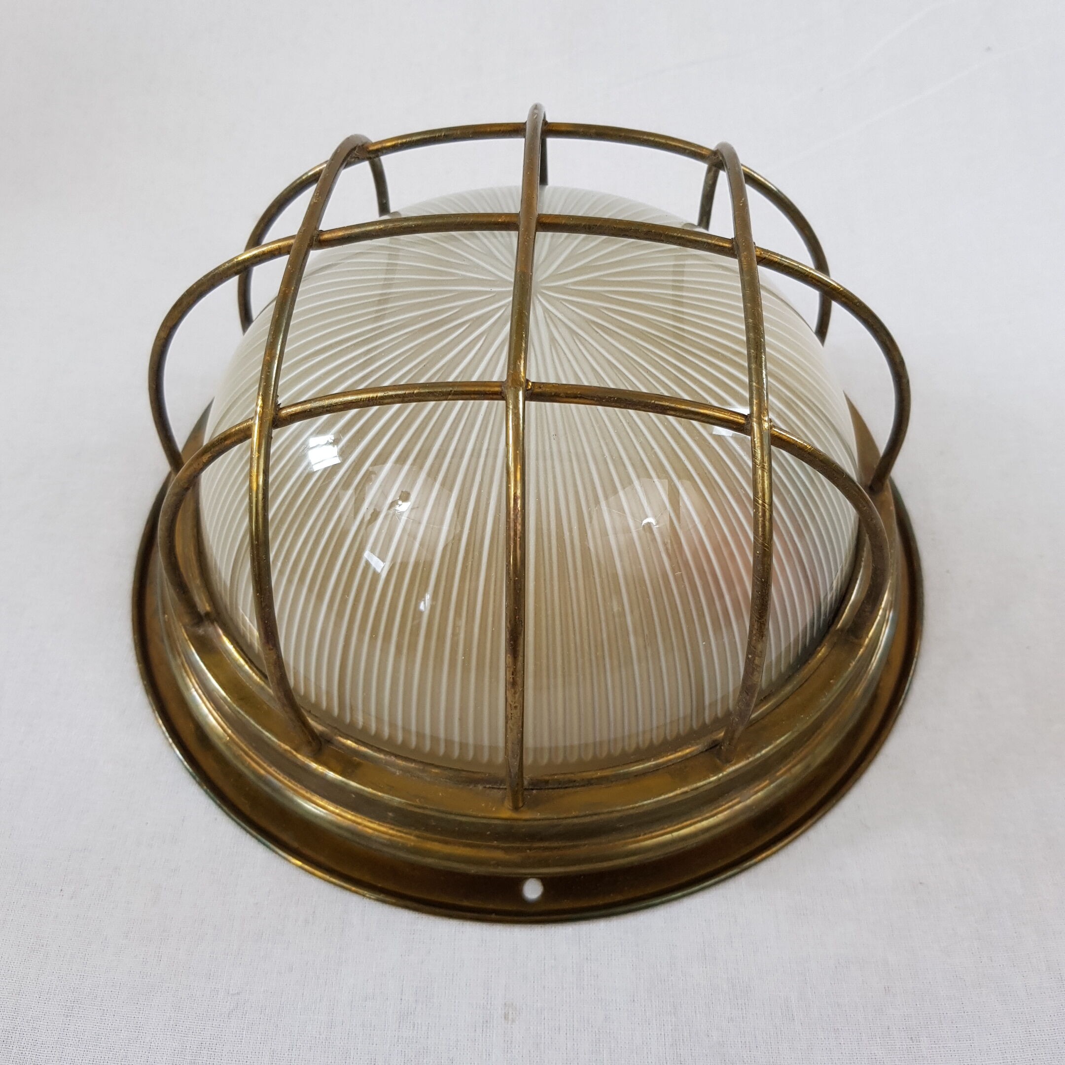 Applique hublot globe ceiling lamp marine grill holophane france