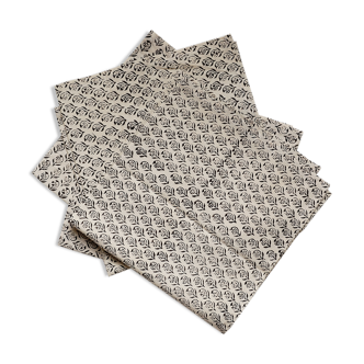 Set of 4 black and beige block-print towels