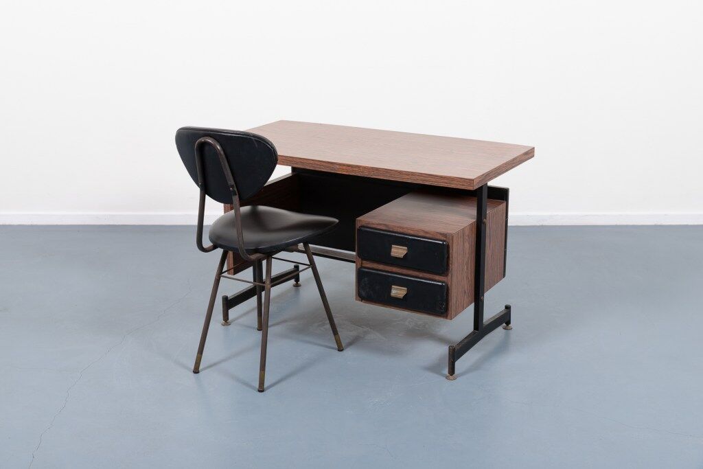 Italian desk with mid-century chair from the 1960s