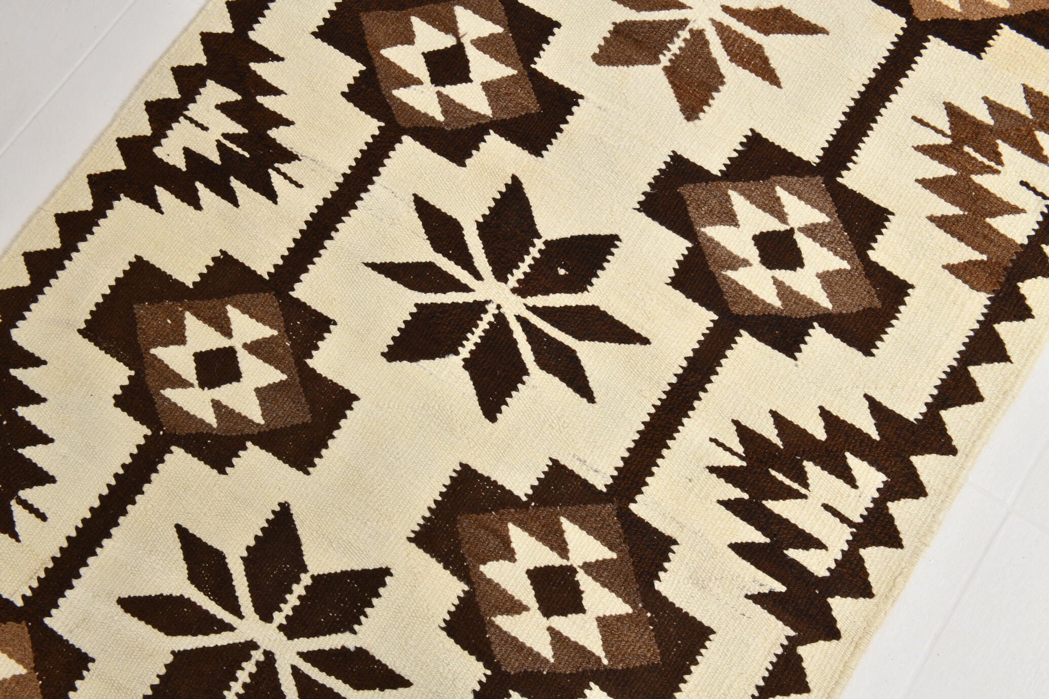 Geometric kilim runner rug,107x325cm