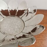 Empty metal flower pocket