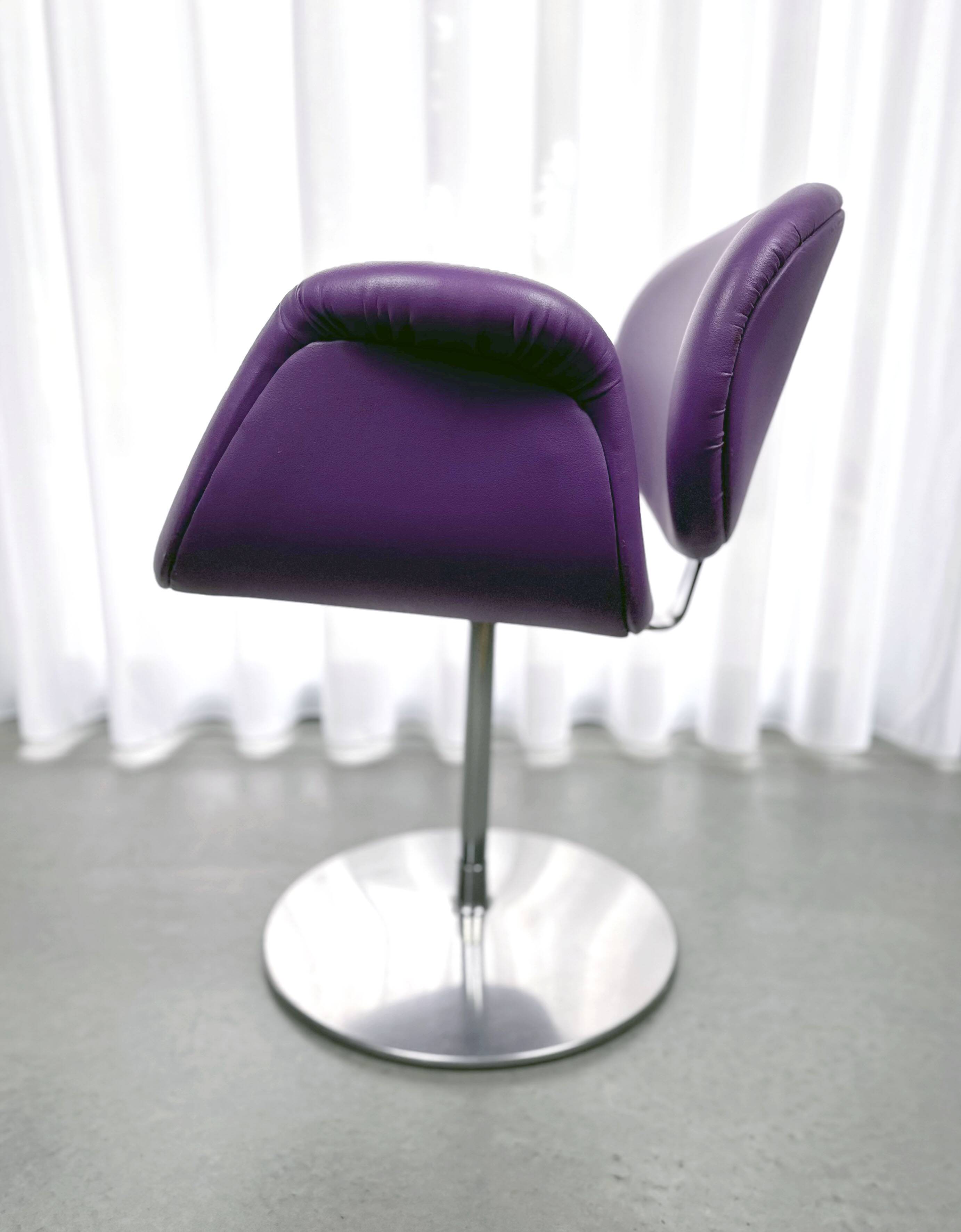 Little Tulip by Pierre Paulin for Artifort