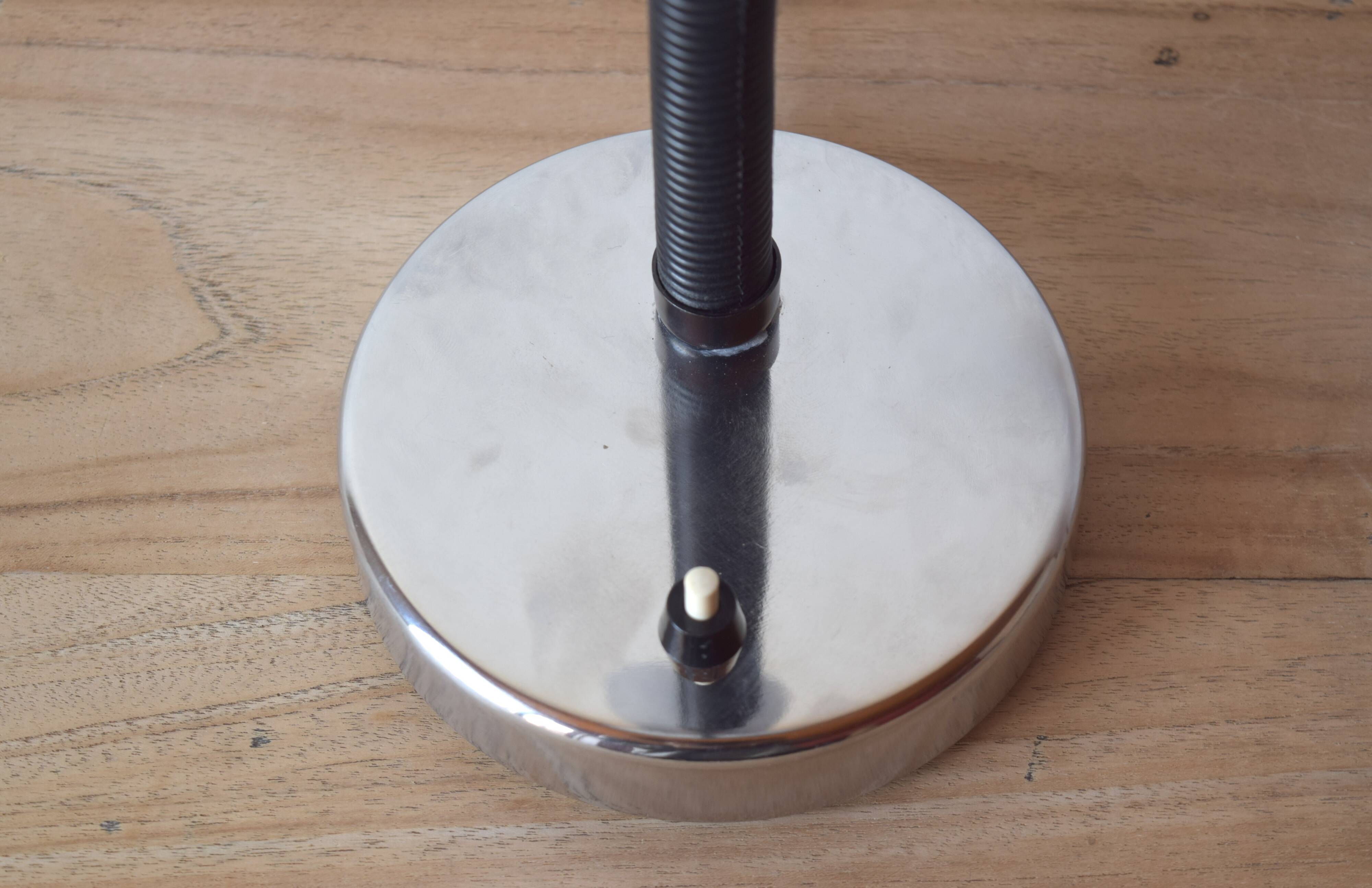 Vintage chrome metal desk lamp - Table lamp - 1960s.