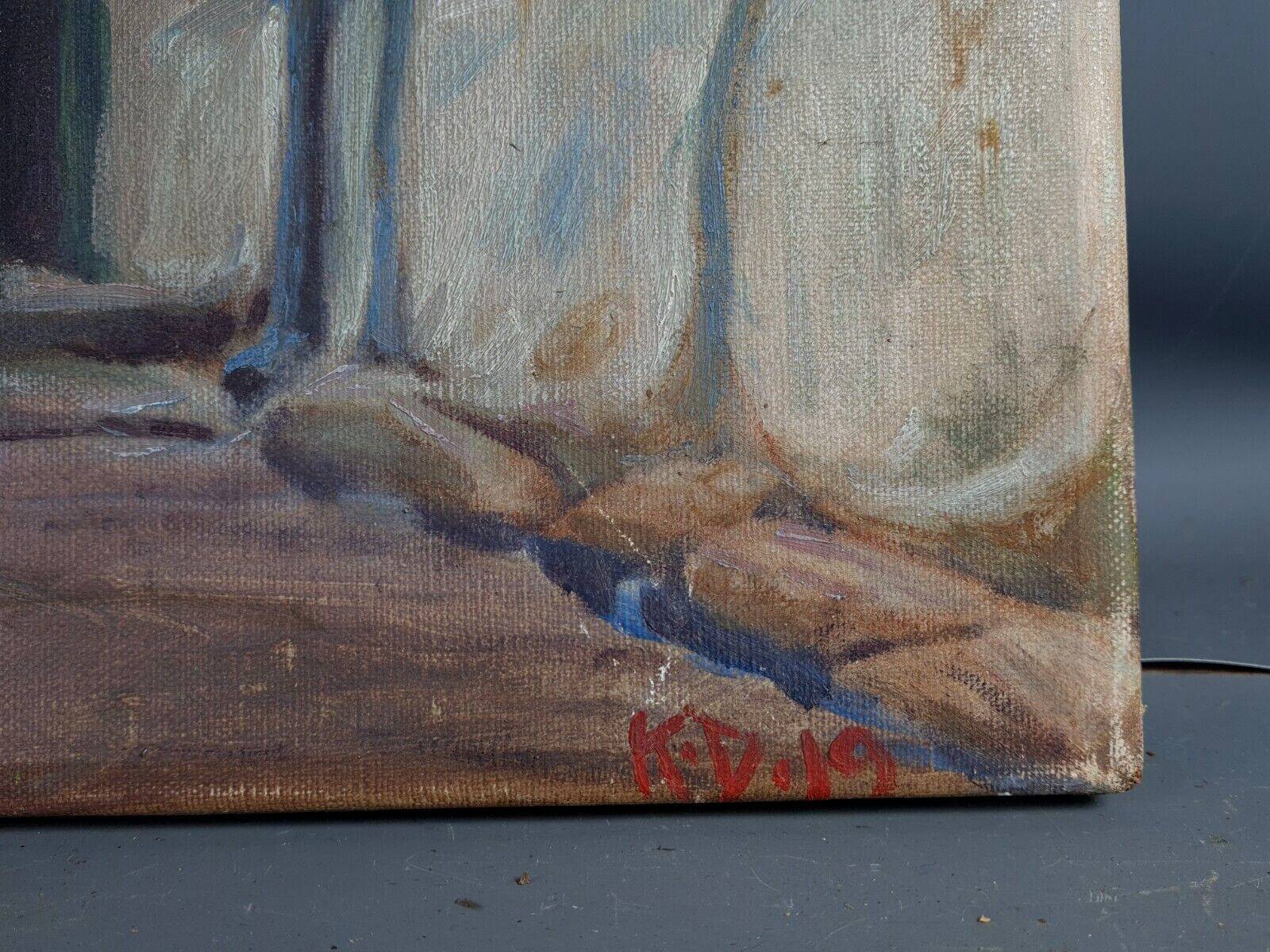 Old oil on canvas: Child playing in a courtyard, dated 1919 39x32.5 cm SB