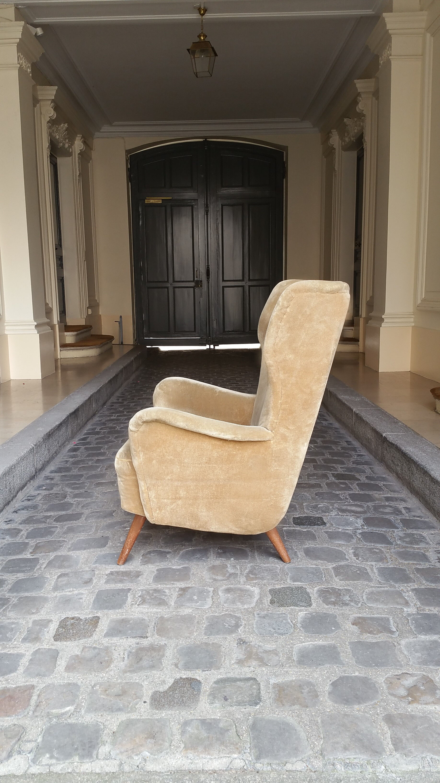 1 Shepherdess Wing flesh 50s 60s Danish armchair