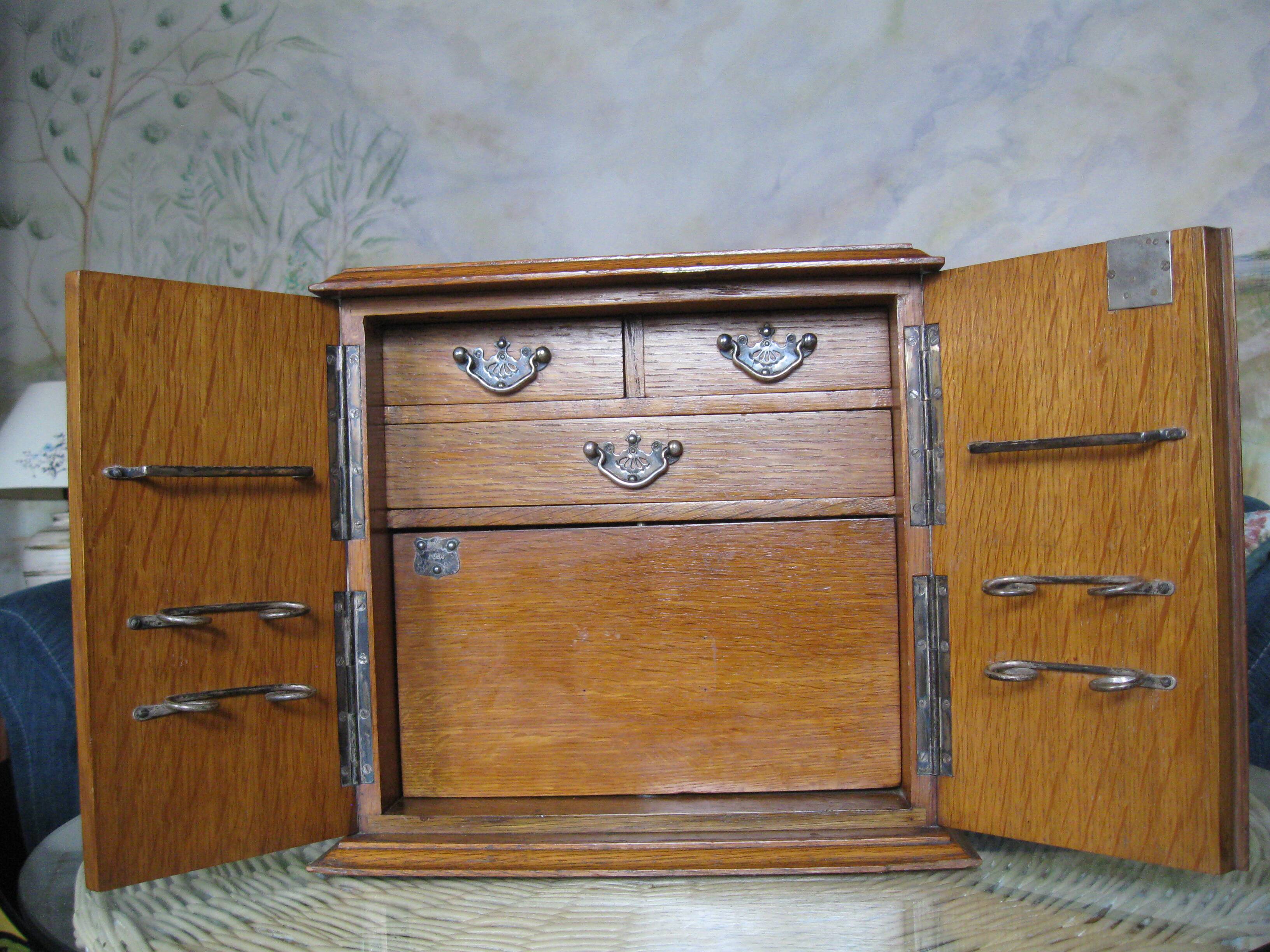 Edwardian Smoking Cabinet in Oak and Marquetry