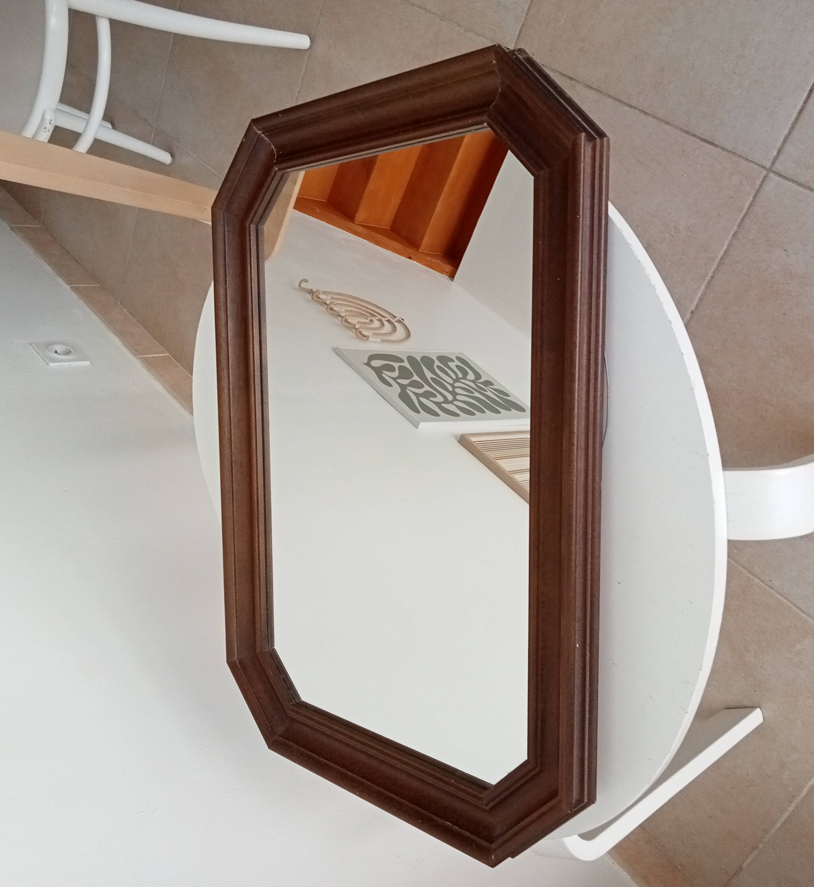 Vintage octagonal mirror from the 70s/80s.
