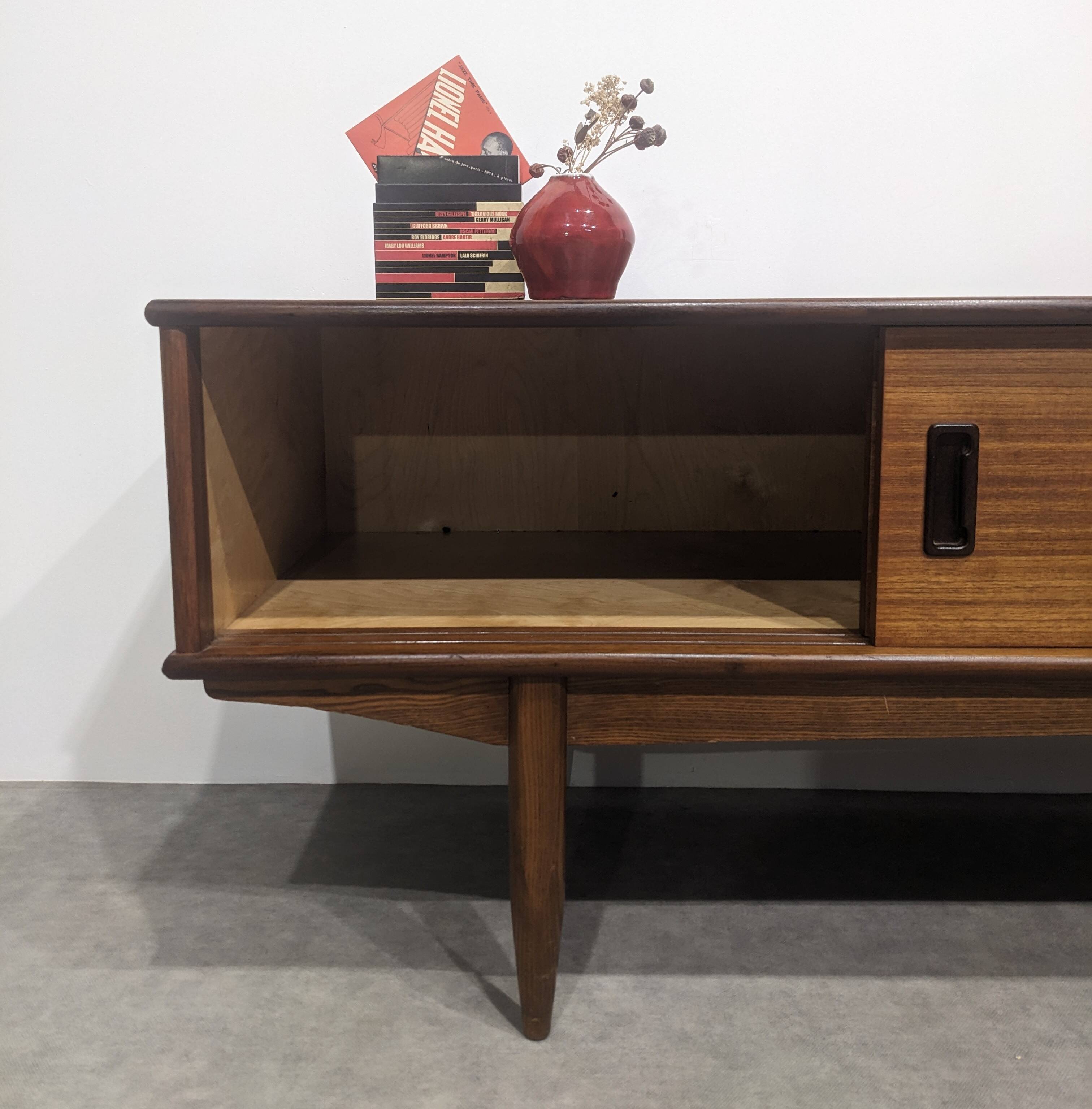 Beautiful mid-century lowboard.