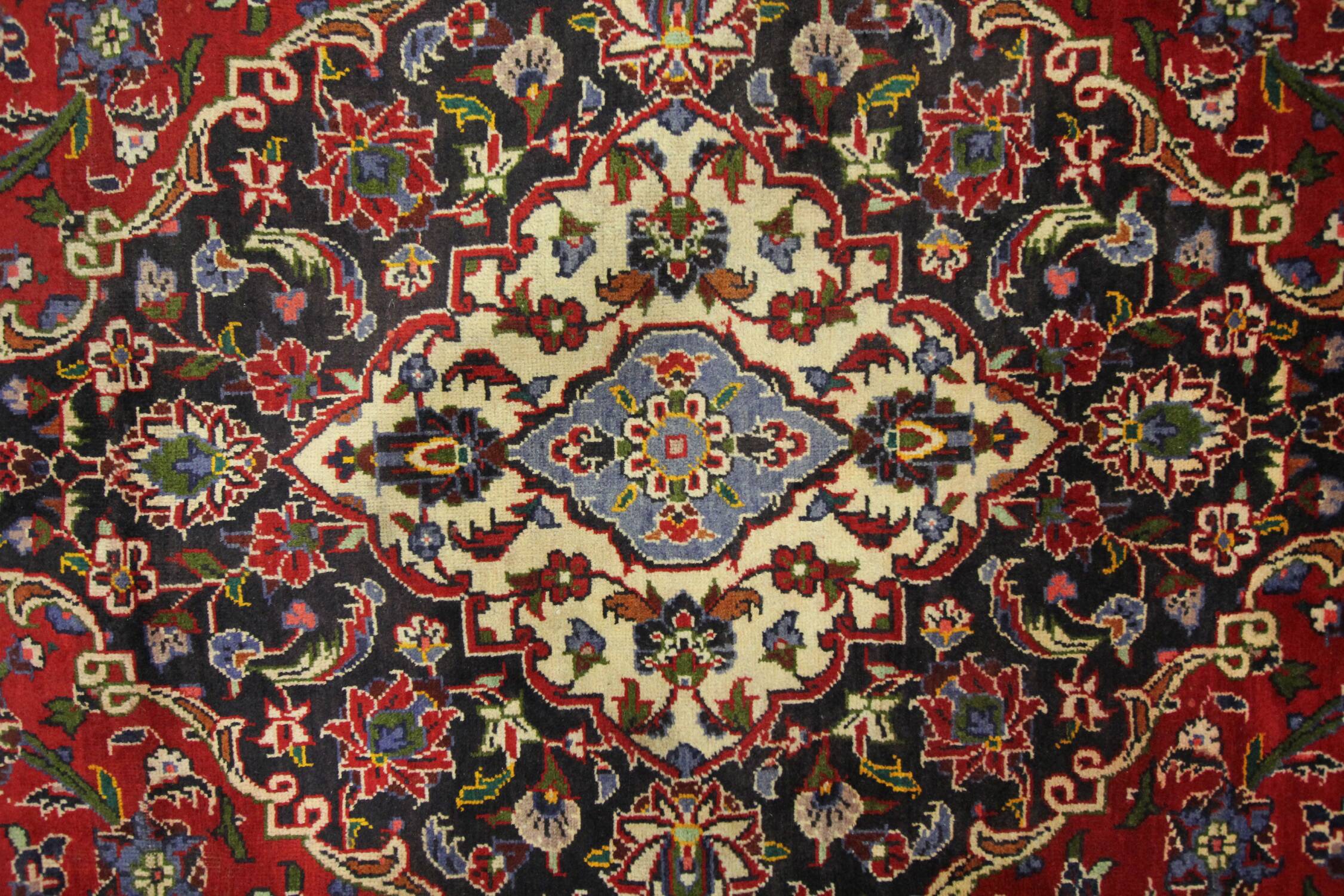 Tapis persan vintage traditionnel