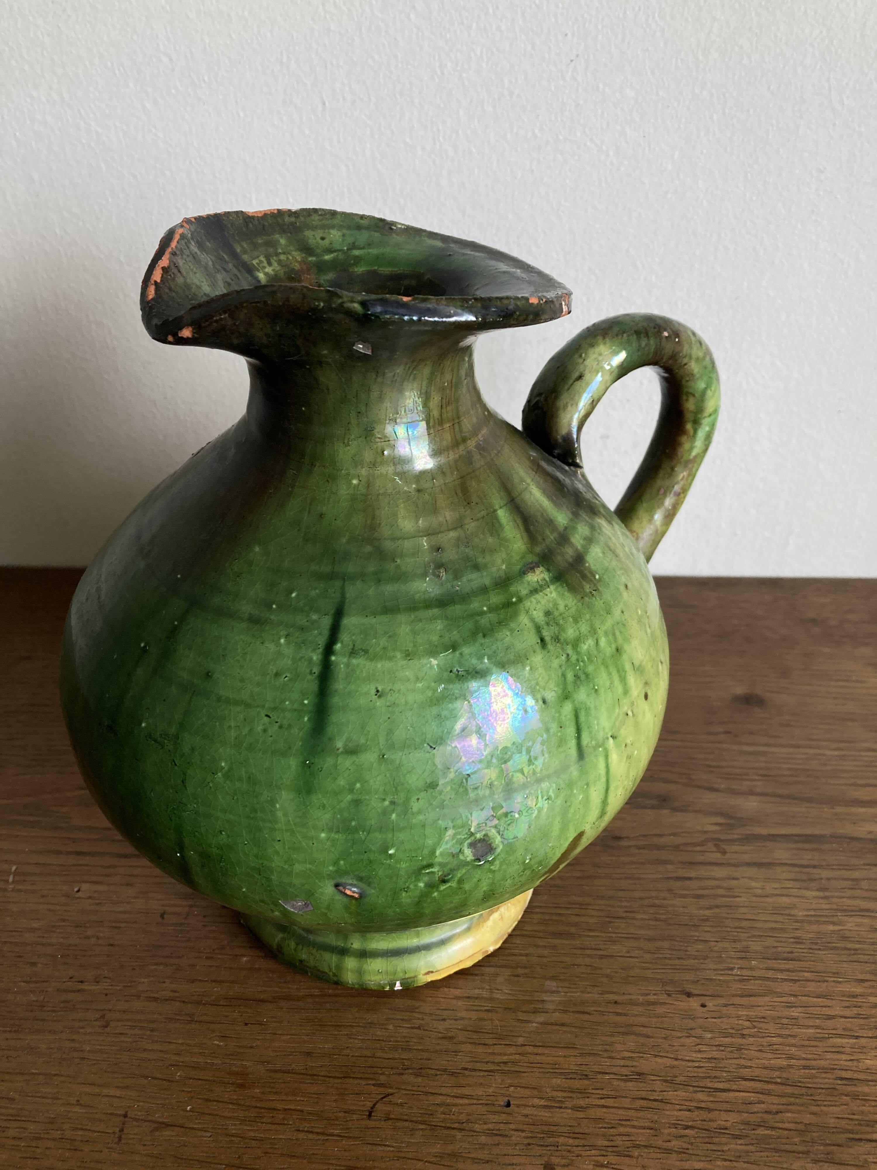 Provence 1950 jar in green glazed earthenware