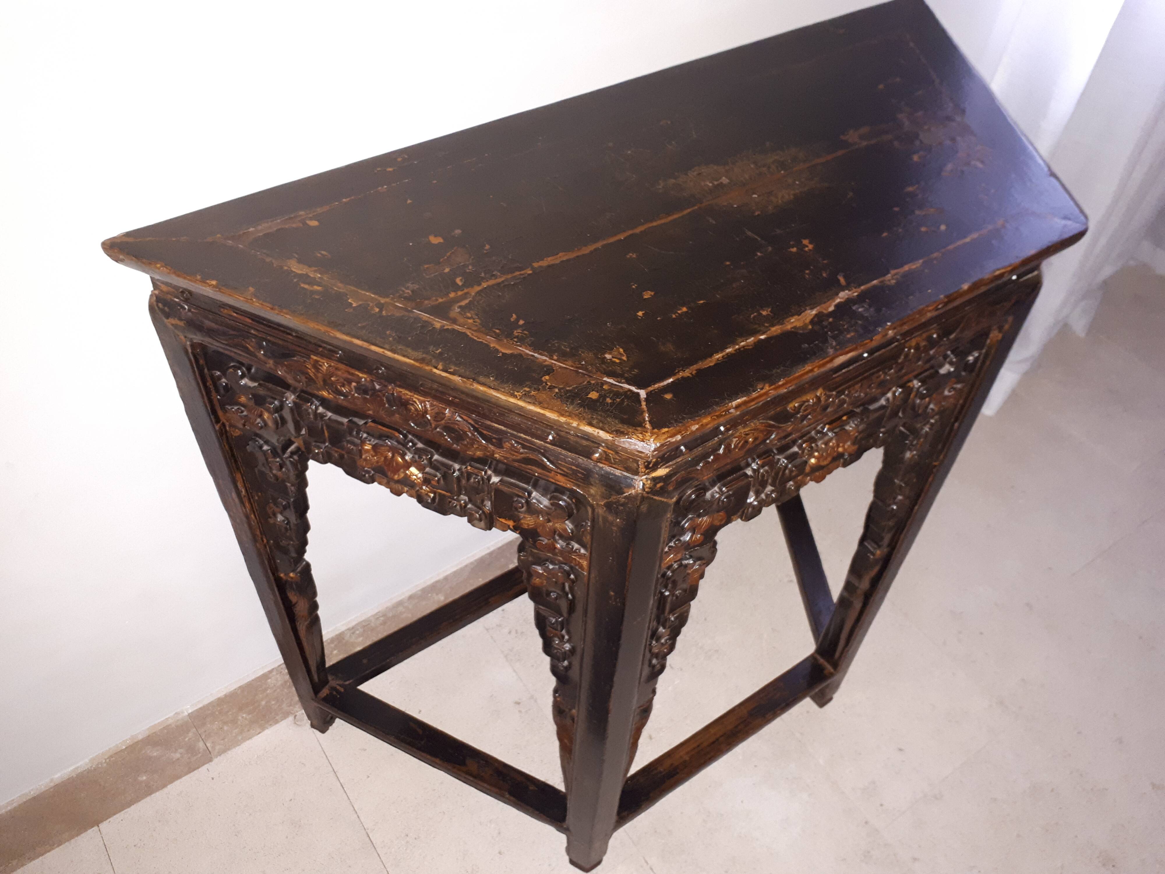 Antique Chinese lacquered wood console, China Qing Dynasty