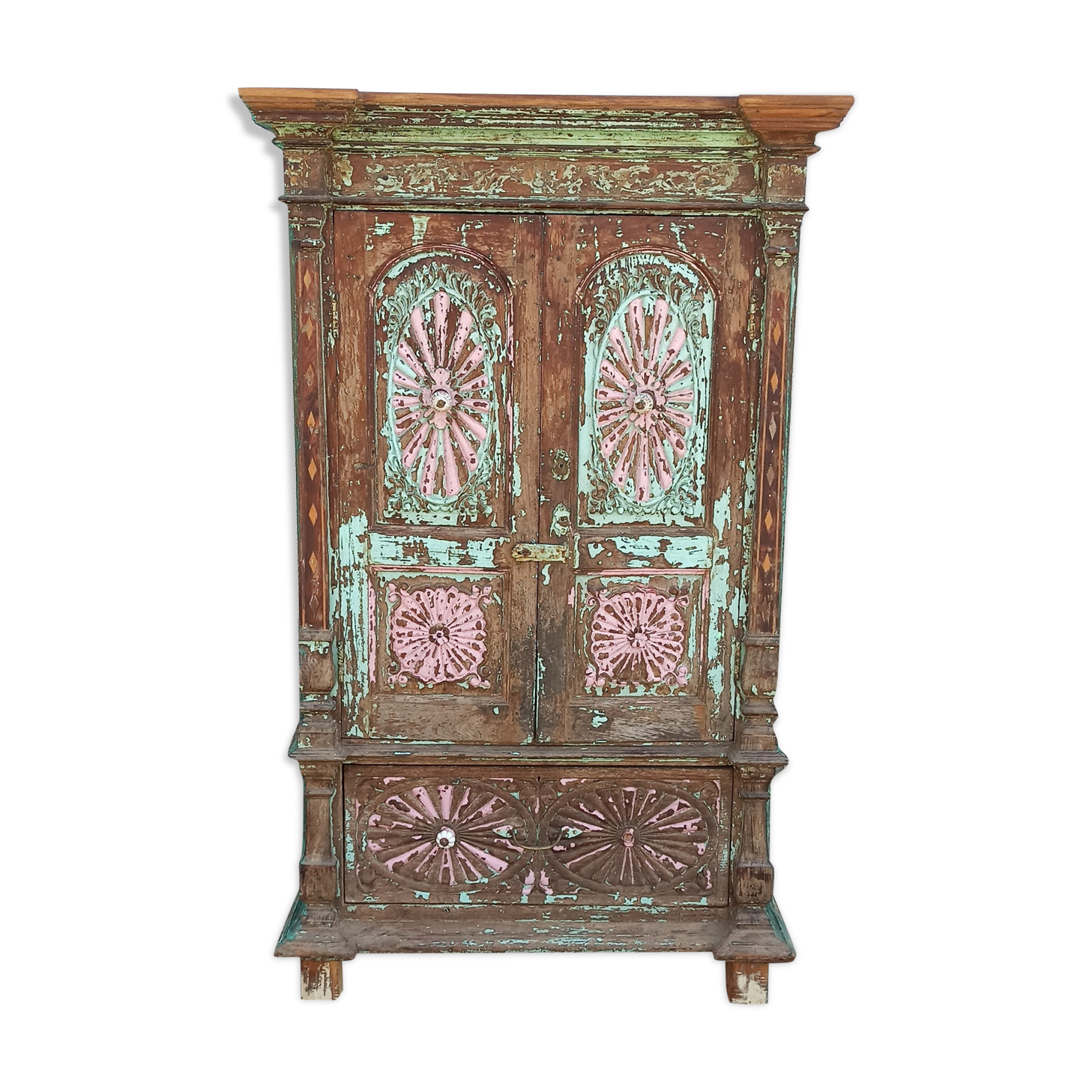 Old wooden cabinet - 2 doors and 1 drawer