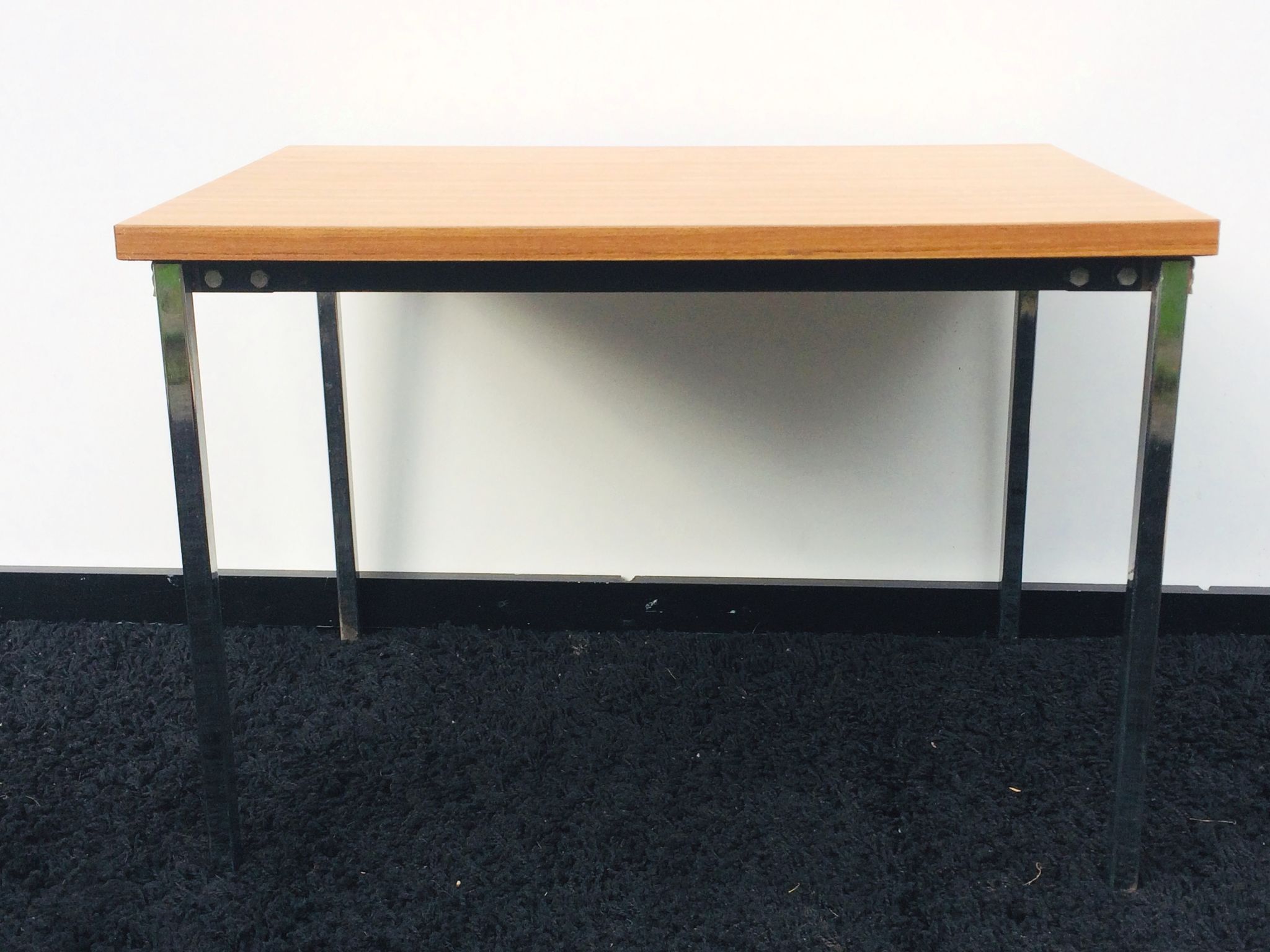 Pair coffee tables by Pierre Guariche for Meurop 60