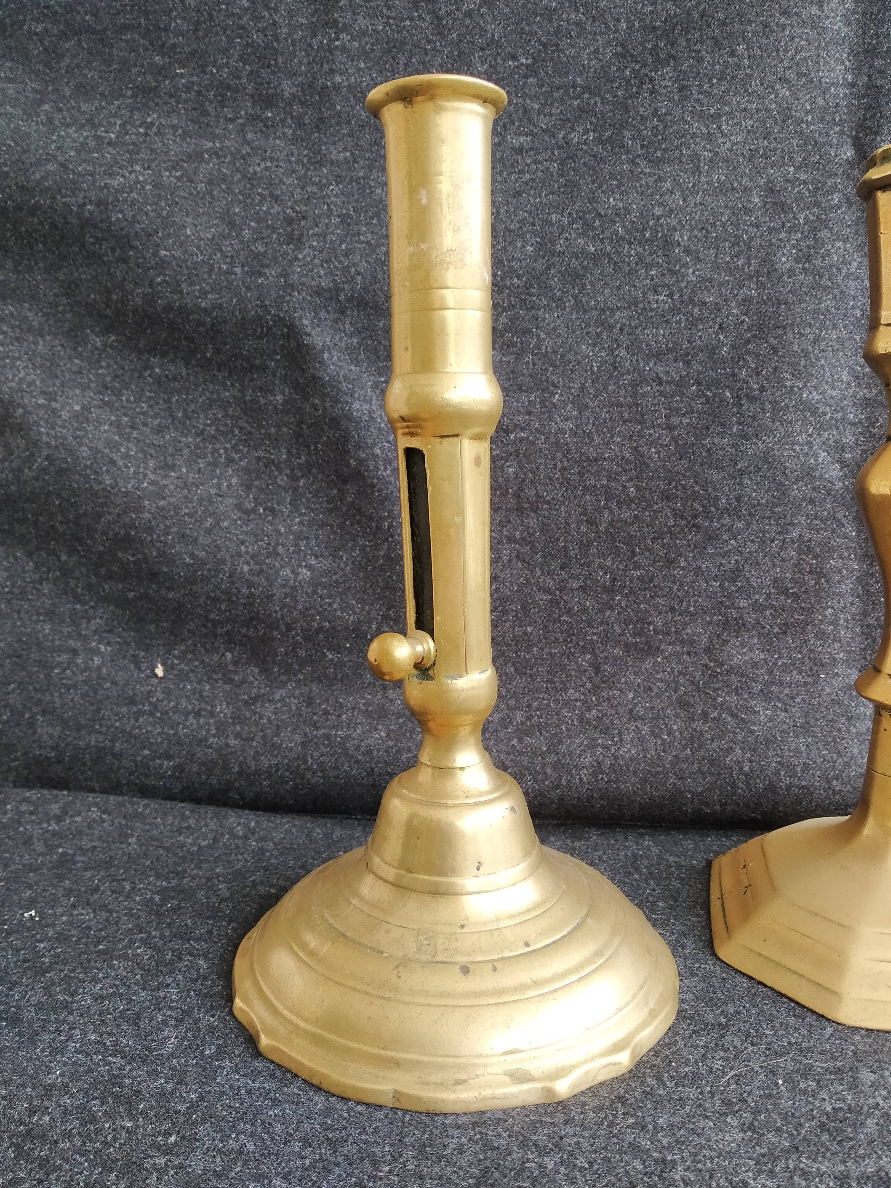 Batch of 5 brass candlesticks