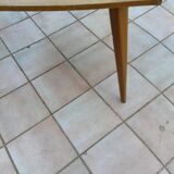 Table feet compass