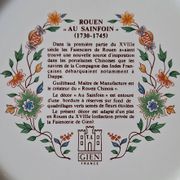 Gien earthenware plate "Rouen au Sainfoin"
