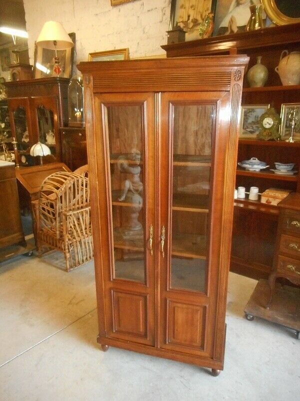 Bibliotheque 2 portes en noyer de 1900