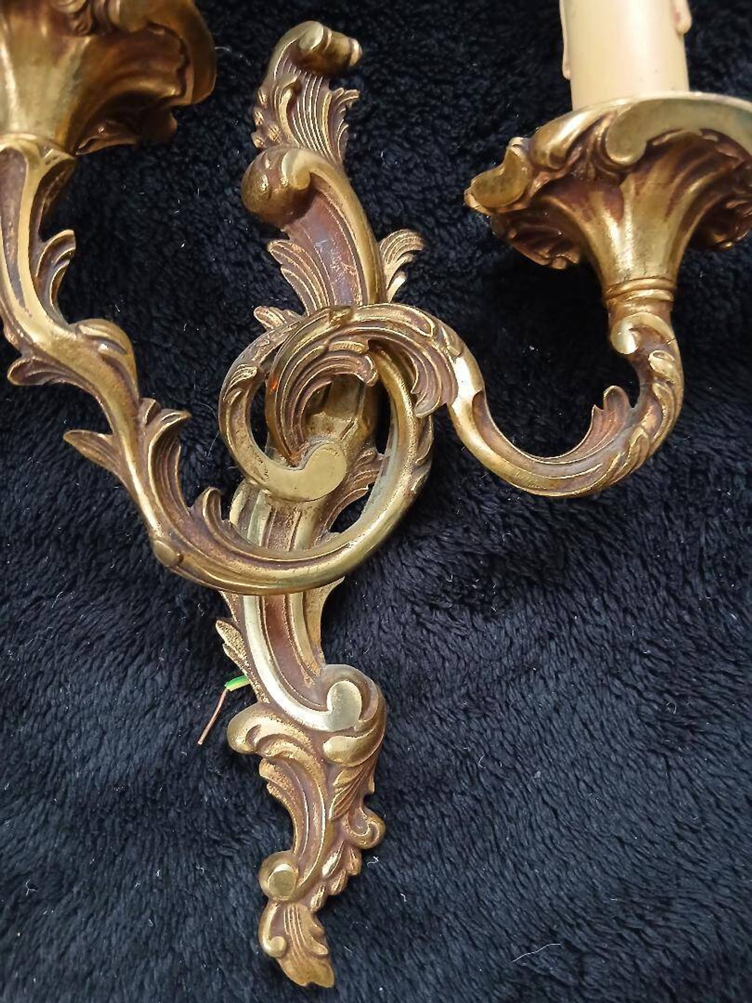 Pair of wall lights in louis xv style - bronze - 32 cm