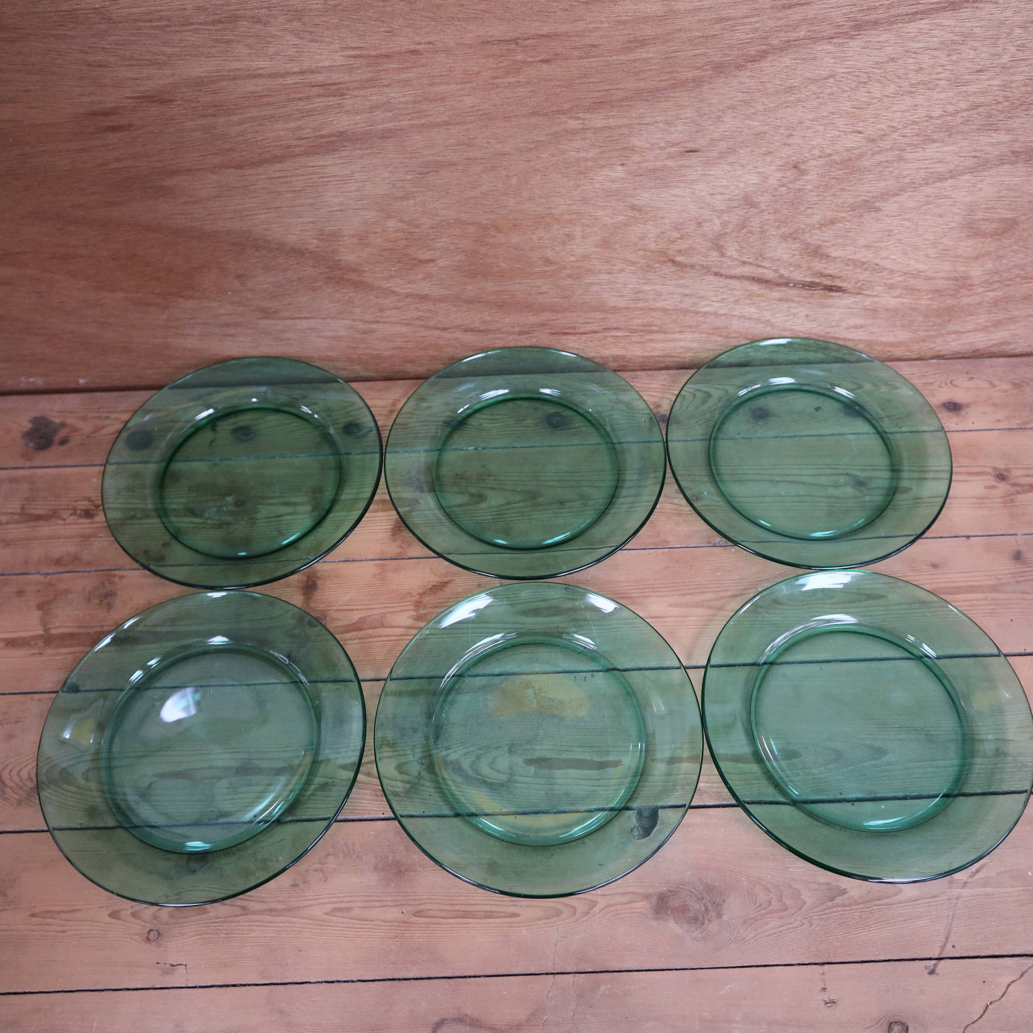 6 Green ARCOROC Glass Dinner Plates 70's