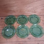 6 assiettes plate arcoroc verte en verre 70's