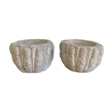 2 old decorative pots