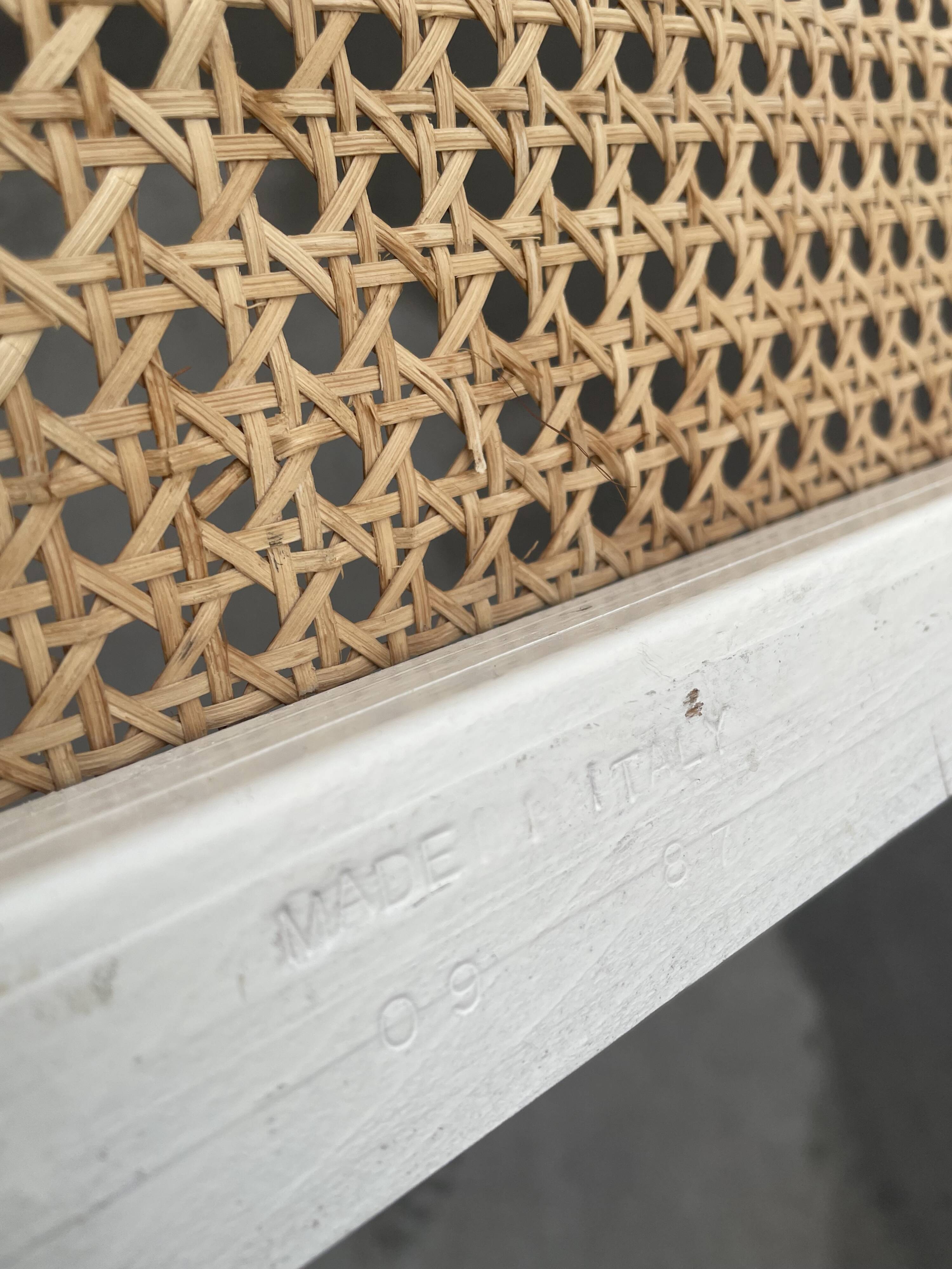 Cesca chair b32 model in white design