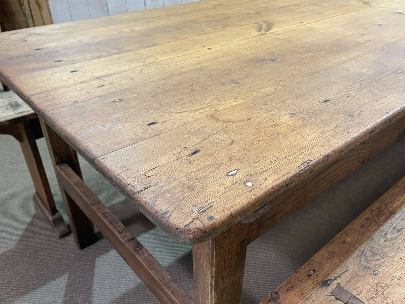 Early 20th century farmhouse table in fir and chestnut with benches