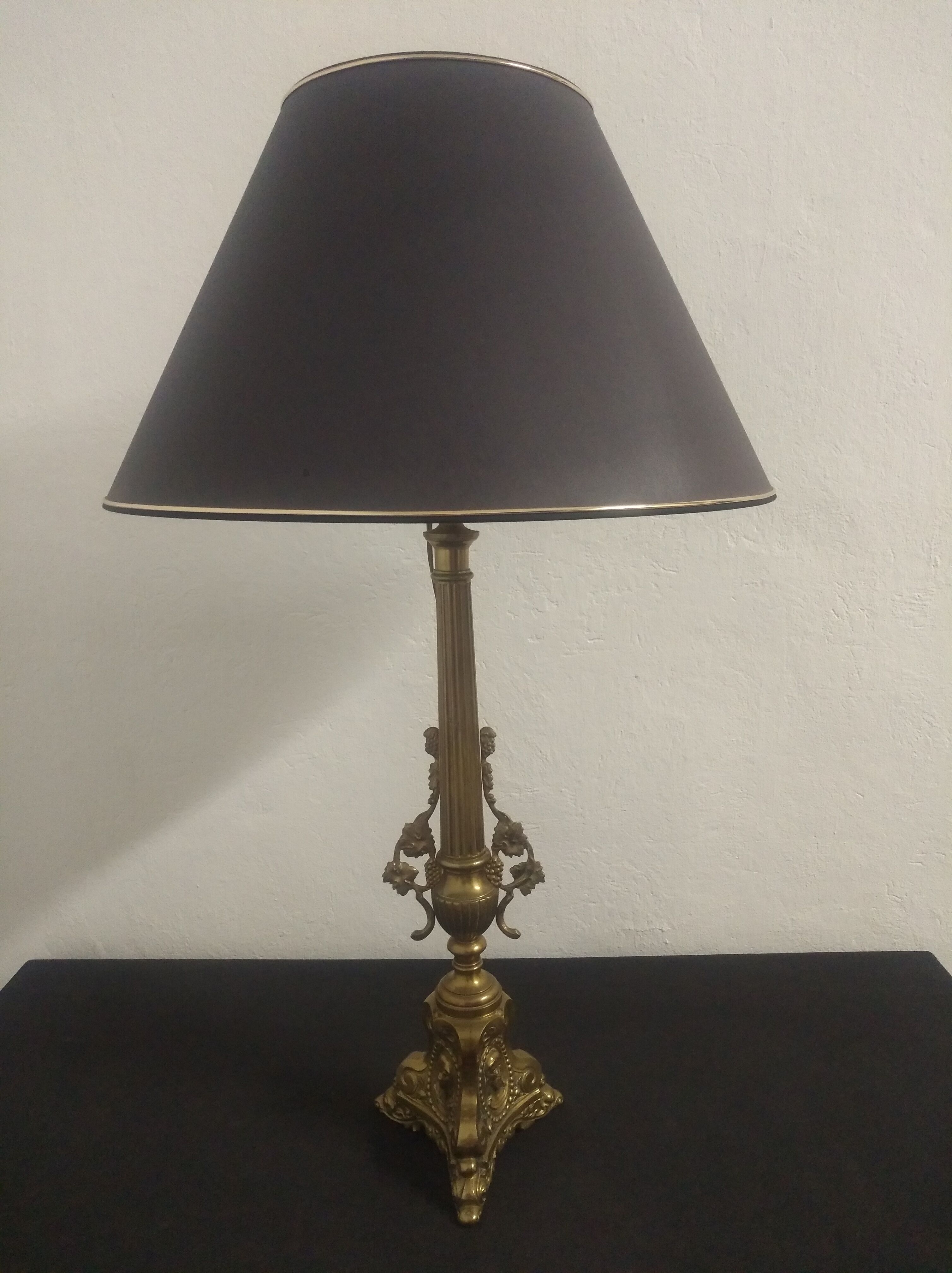 Pair of brass lamps at the end of the 19th century