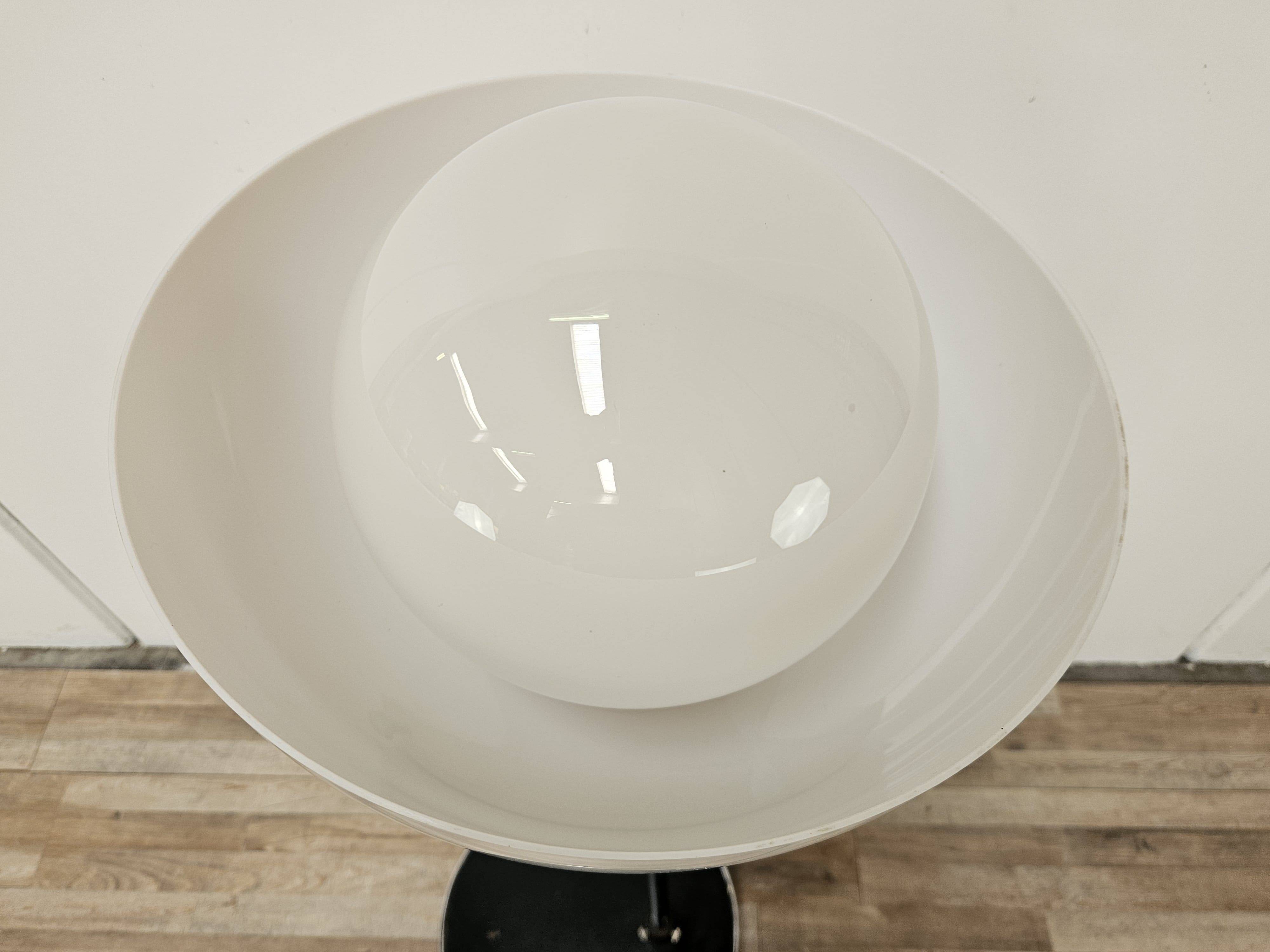 70's floor lamp in metal and white glass