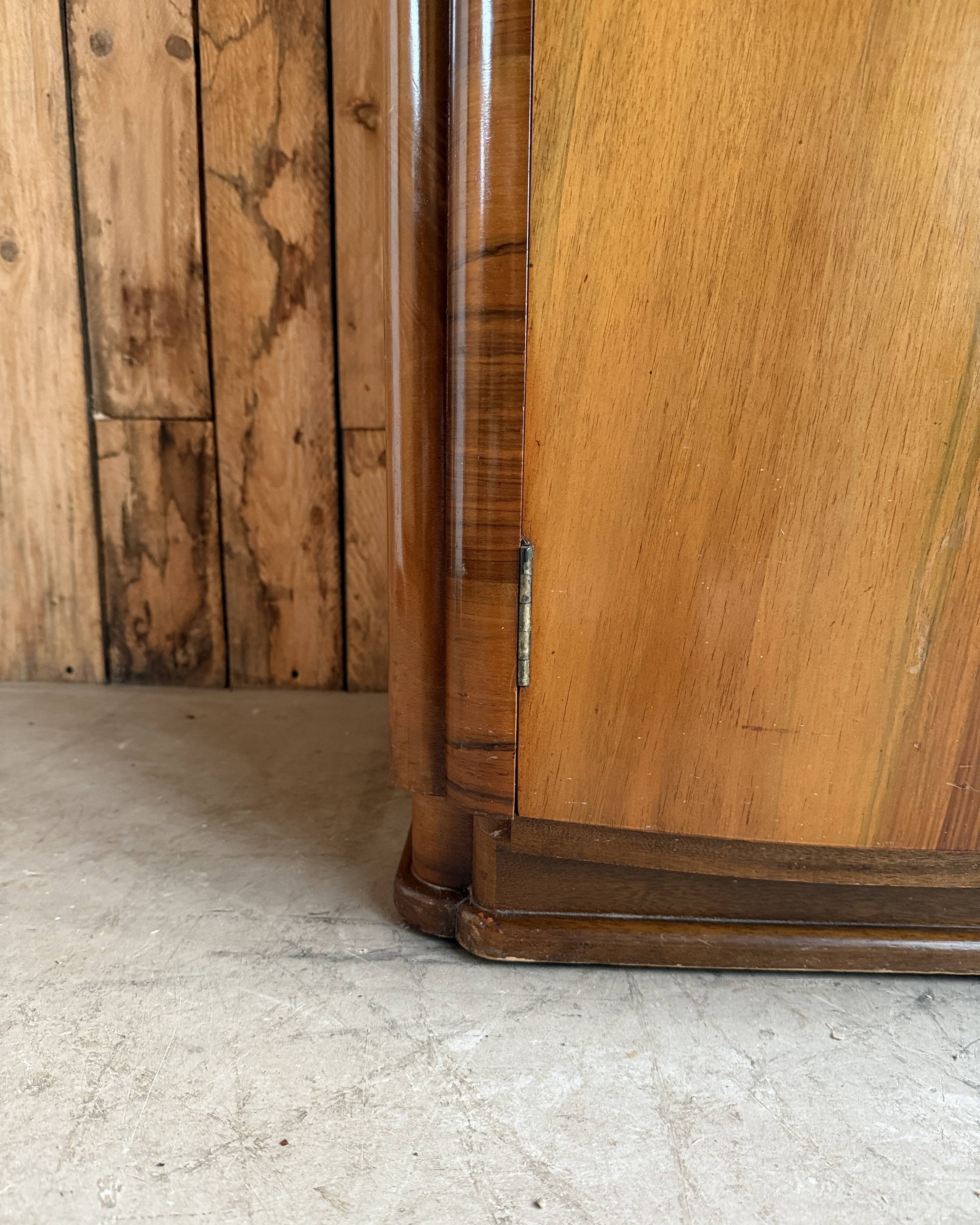 Vestiaire Art Déco  anglais