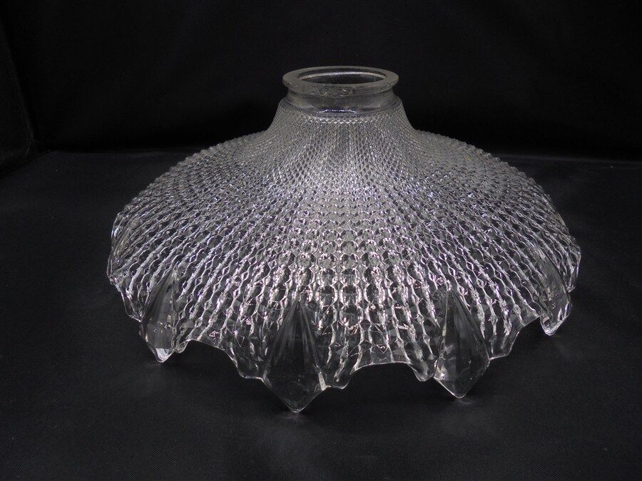 Pendant light in glass