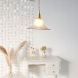 Pendant lamp in engraved and gilded glass