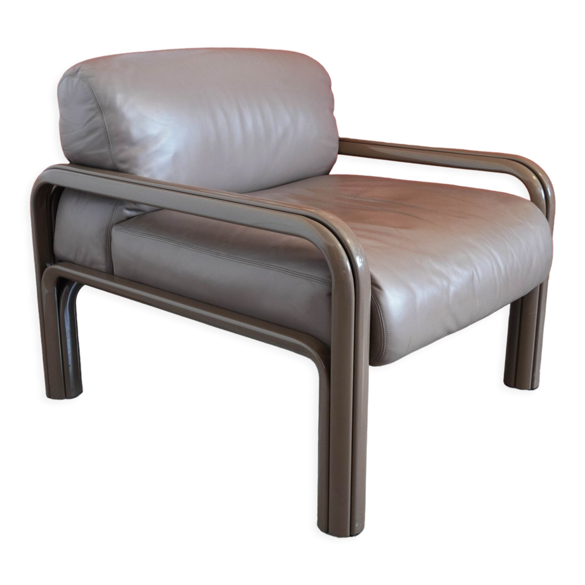 Orsay leather armchair by Gae Aulenty for Knoll