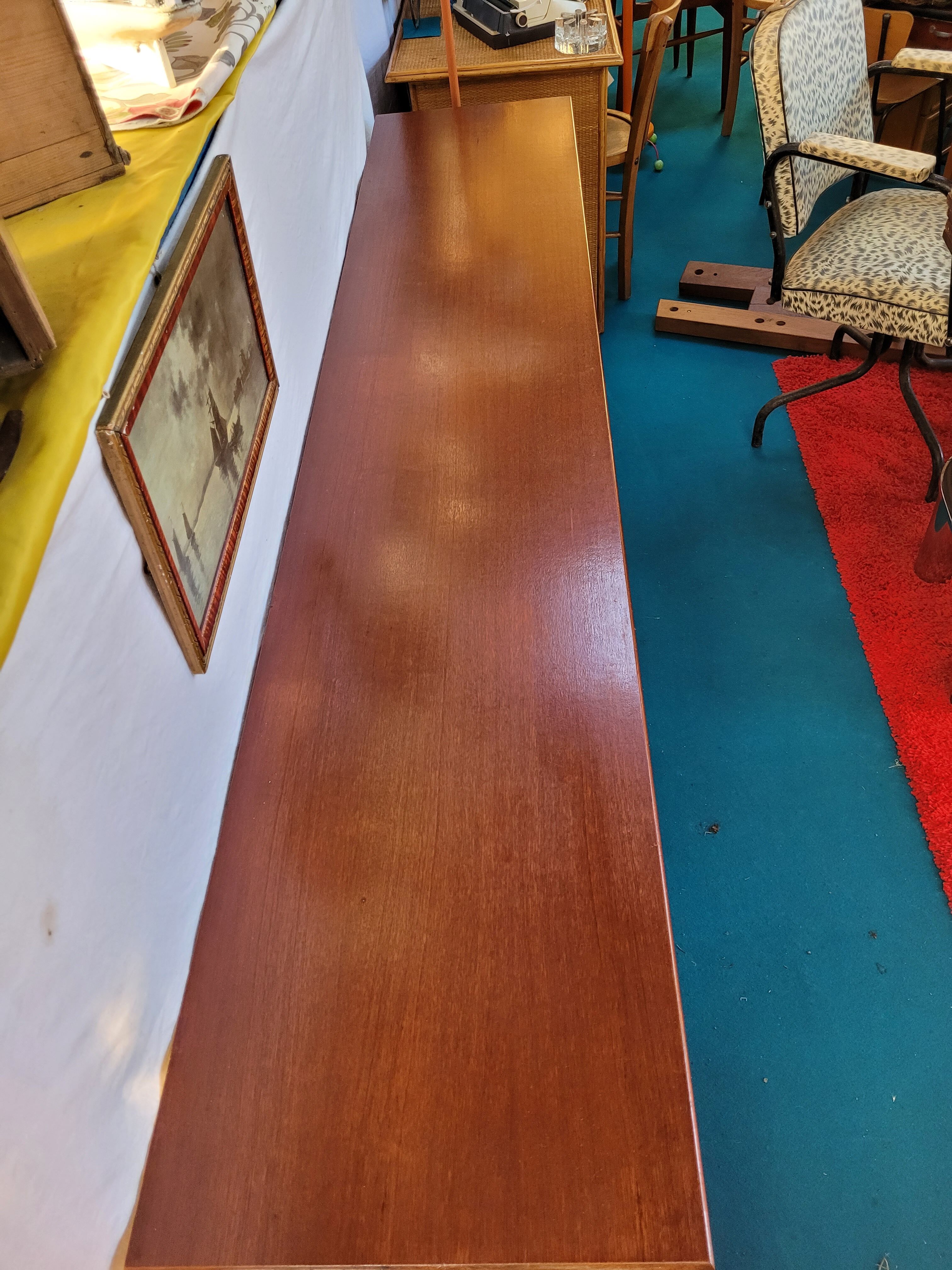 Scandinavian enfilade of the 70s, teak plated.