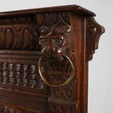 Banc à dossier haut en chêne sculpté de style gothique, France XVIIIe siècle