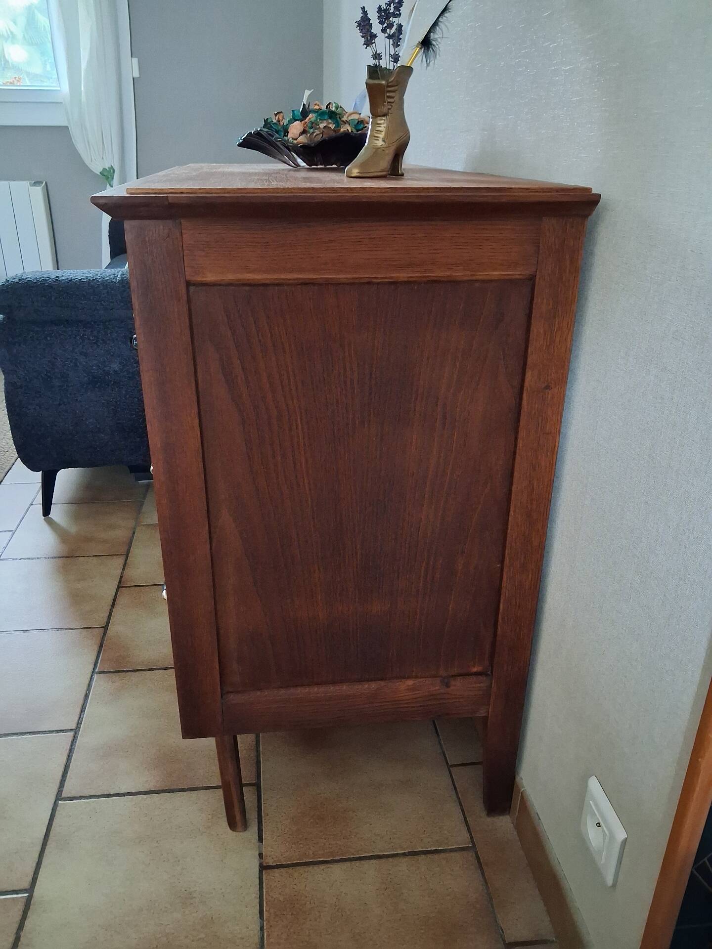 Vintage chest of drawers