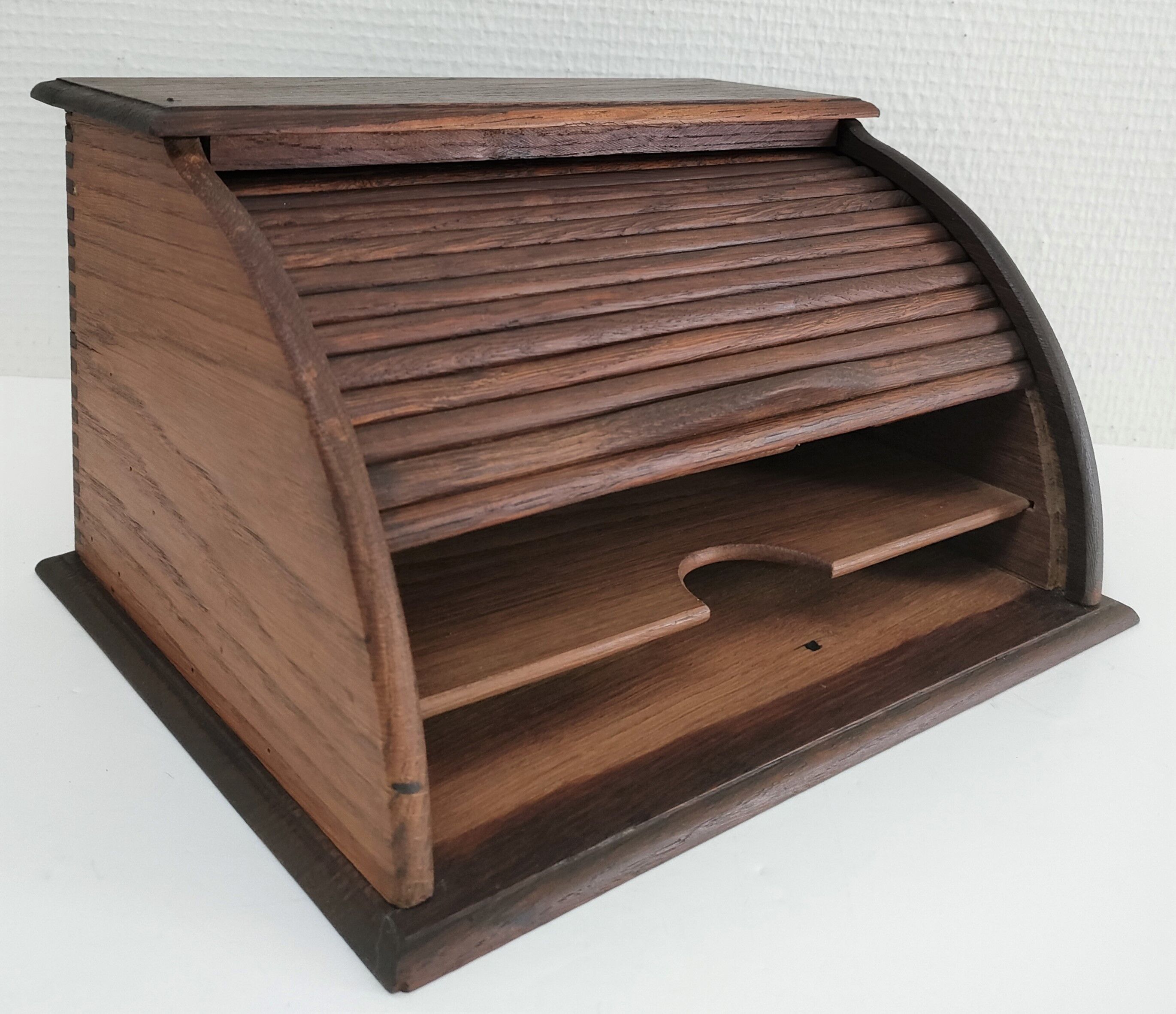 Solid wood writing with vintage curtain