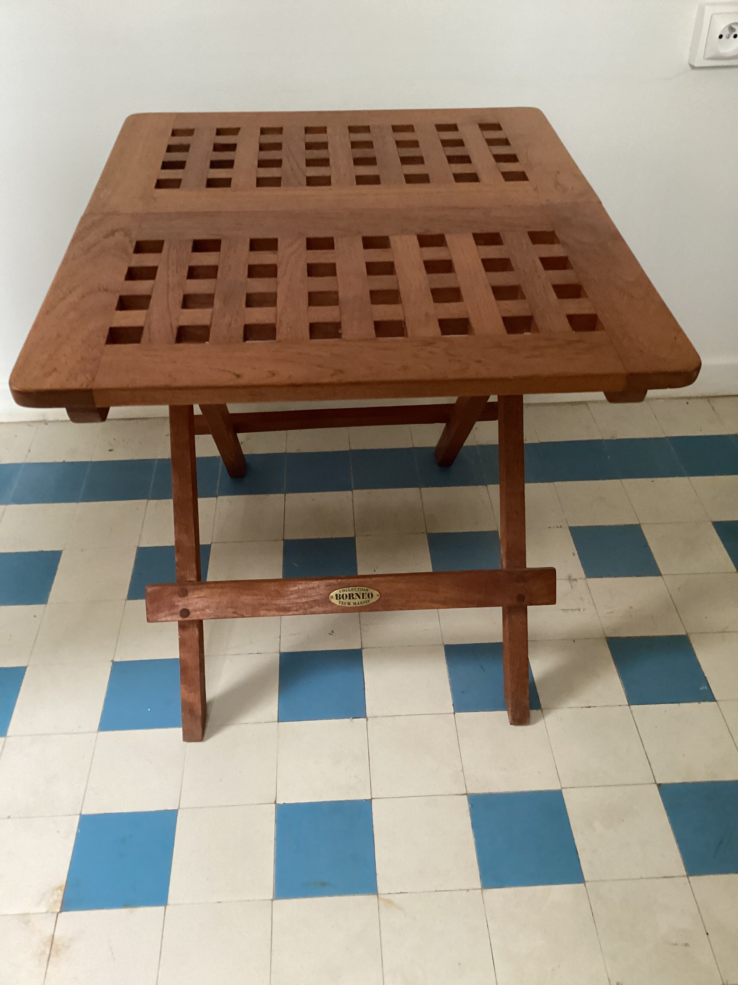 Table basse pliante en teck massif de Bornéo