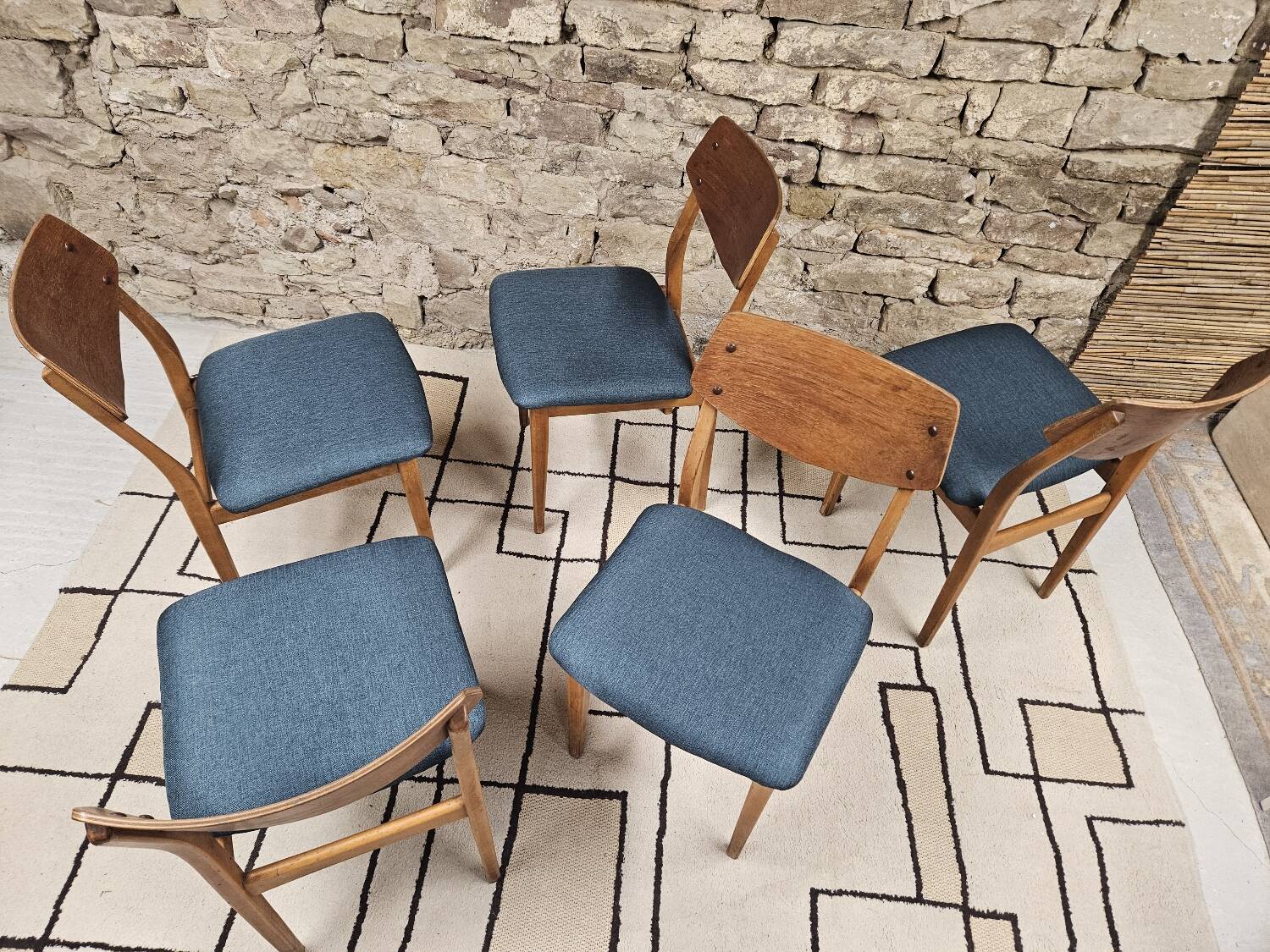5 Scandinavian chairs