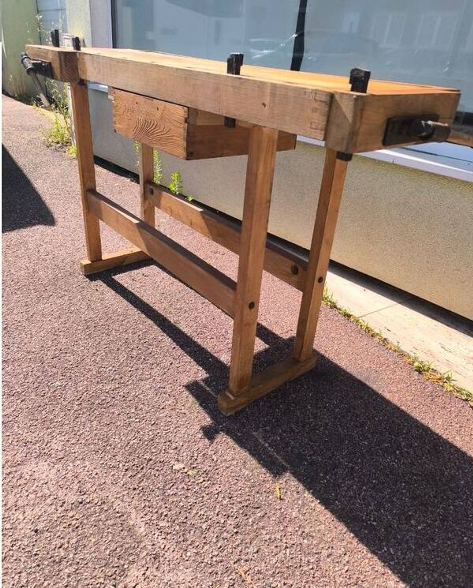 Small vintage carpenter's workbench in solid wood – Charming console