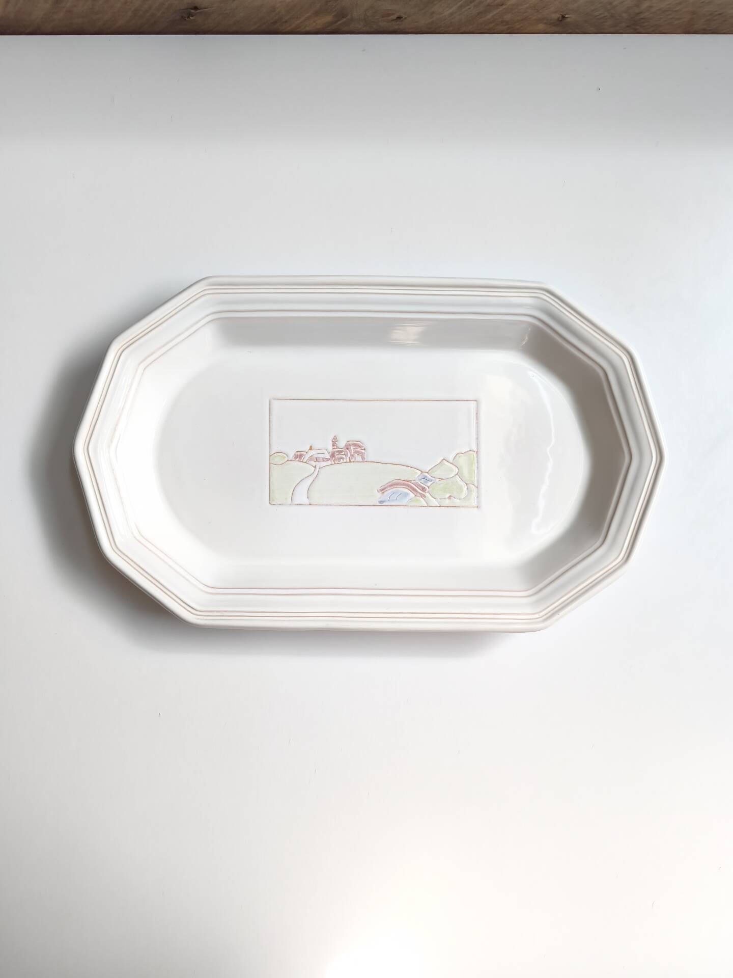 Plat long Niderviller modèle champêtre vintage