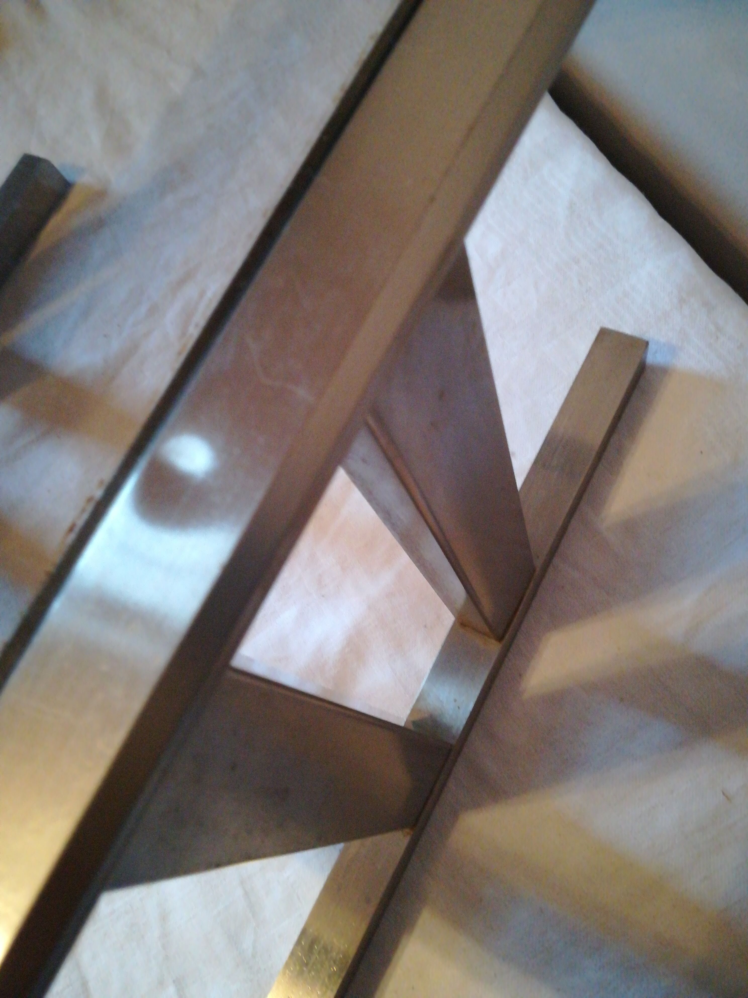 Table basse carrée en alu brossé