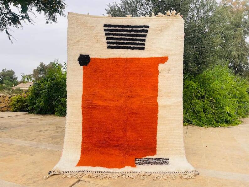 Traditional hand-woven Beni Ouraine rug, size 150 x 250 cm