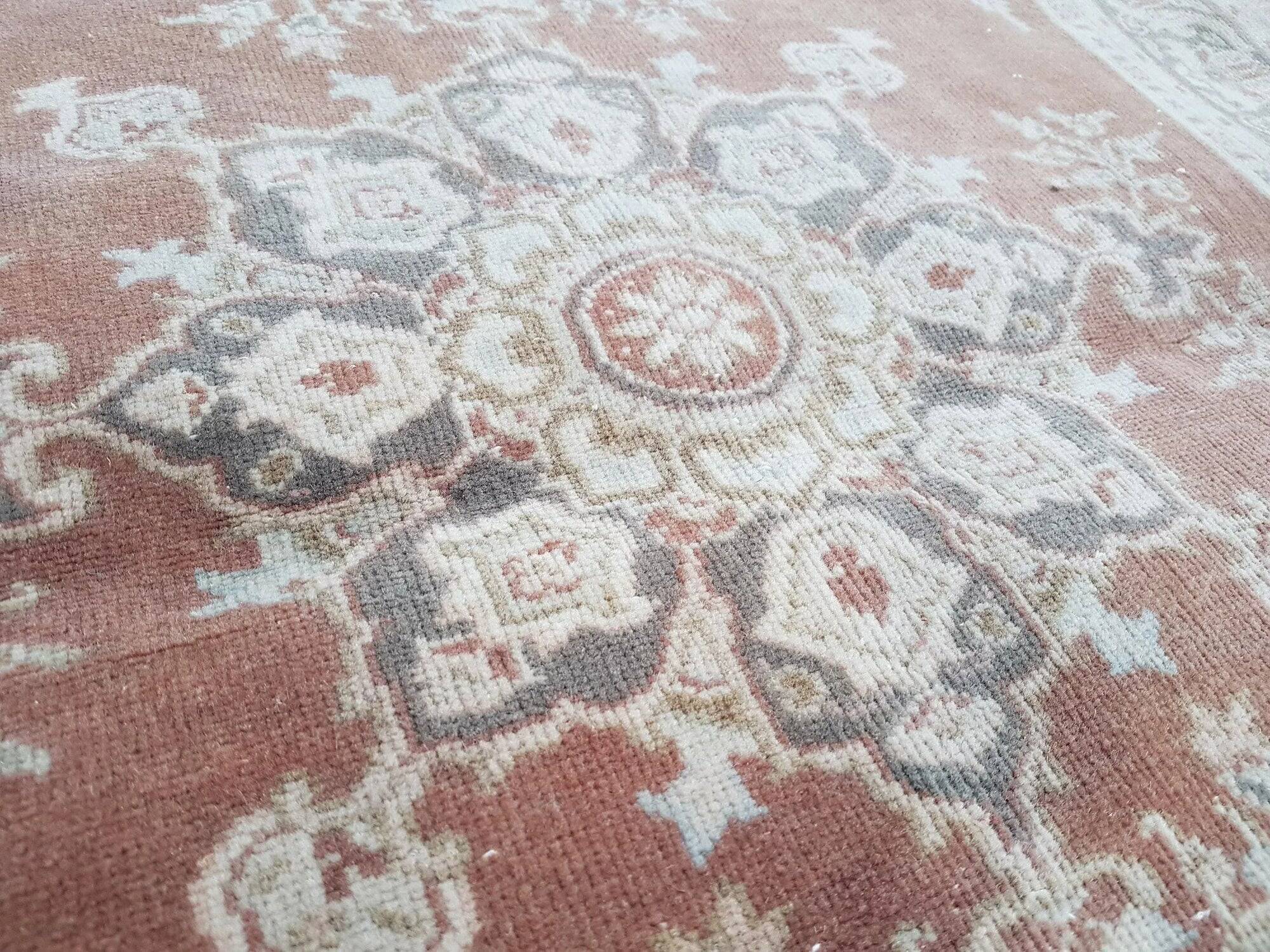 Vintage Turkish handmade rug 93x155 cm