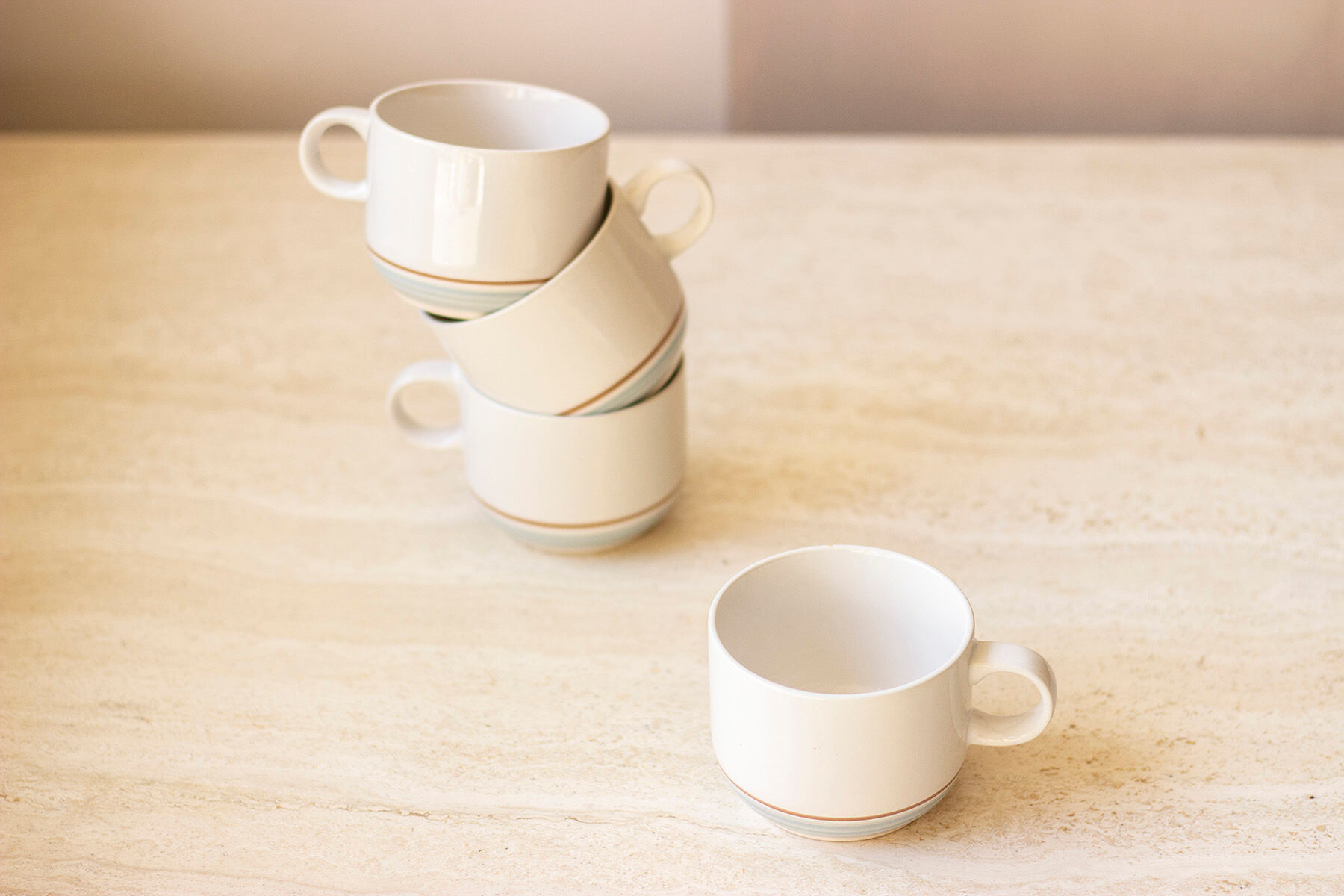 4 coffee cups - pale blue and brown border - Japan