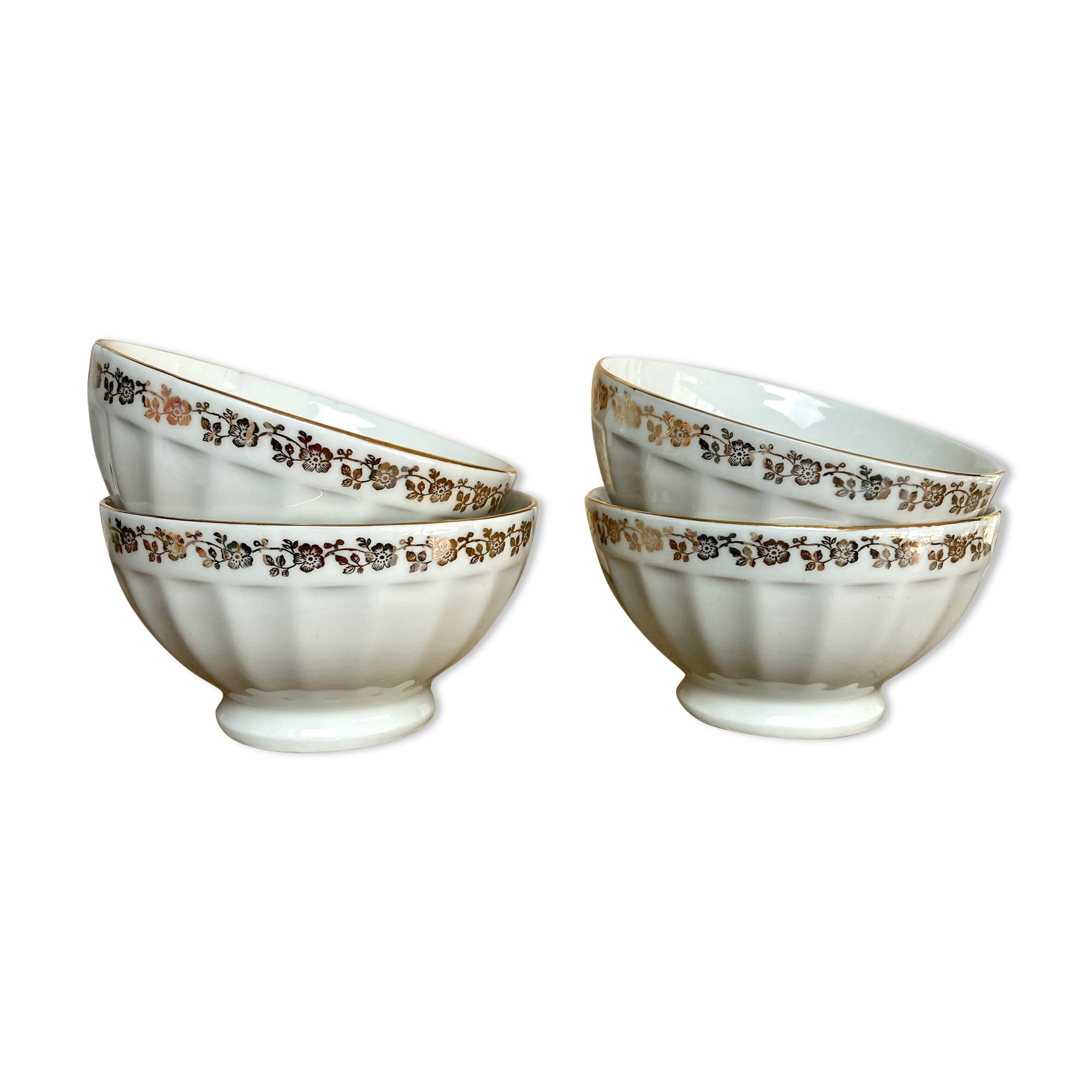 4 small vintage porcelain bowls France