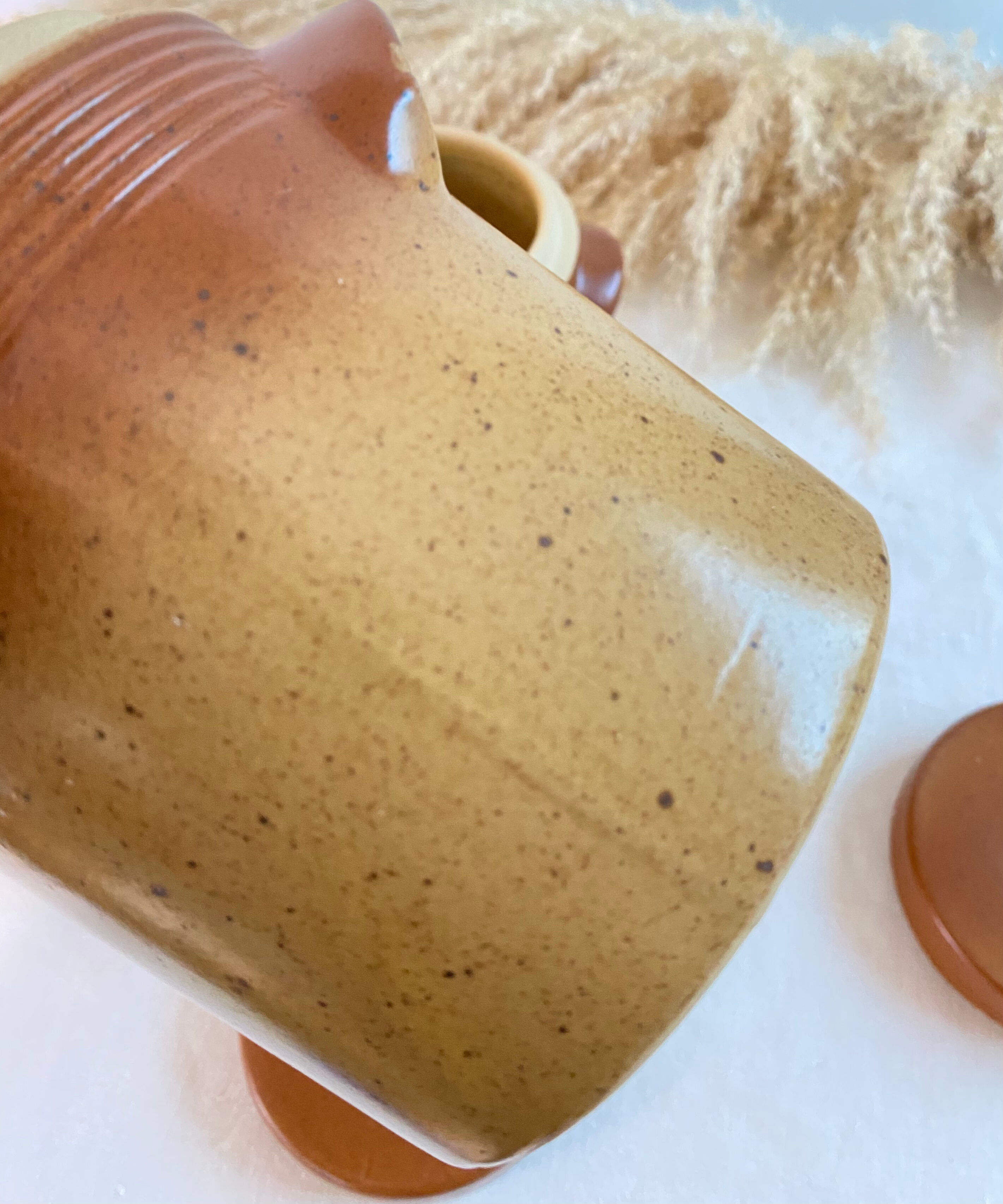 Vintage sandstone pots