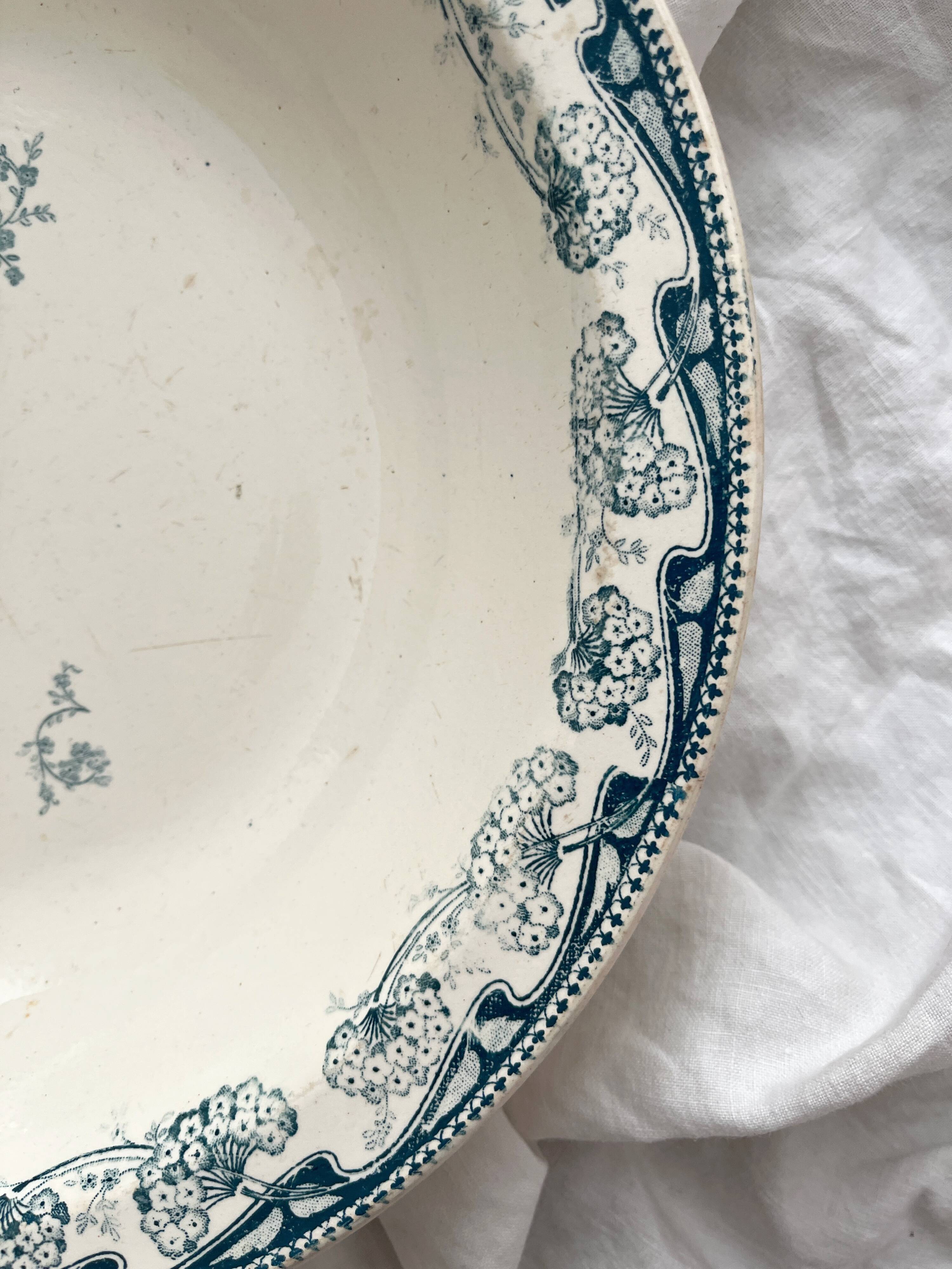 Round, hollow ironstone dish "Milan" Creil and Montereau